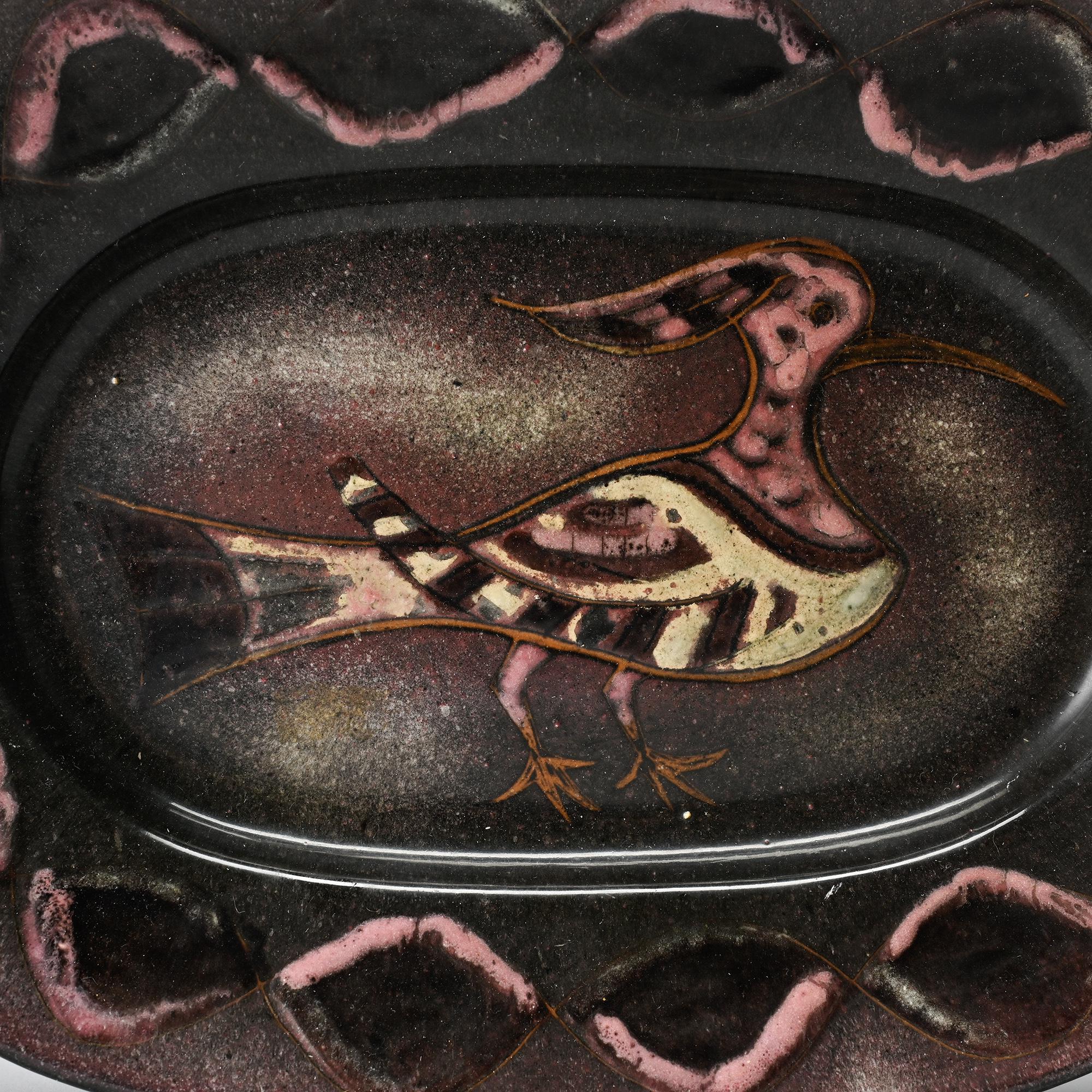 Plat en faïence émaillée par Menelika, Genève, circa 1950