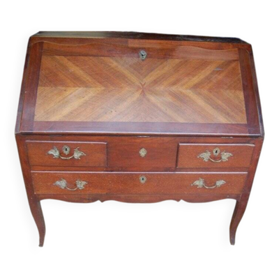 Bureau à pente d'époque Louis XVI en noyer du 18e siècle