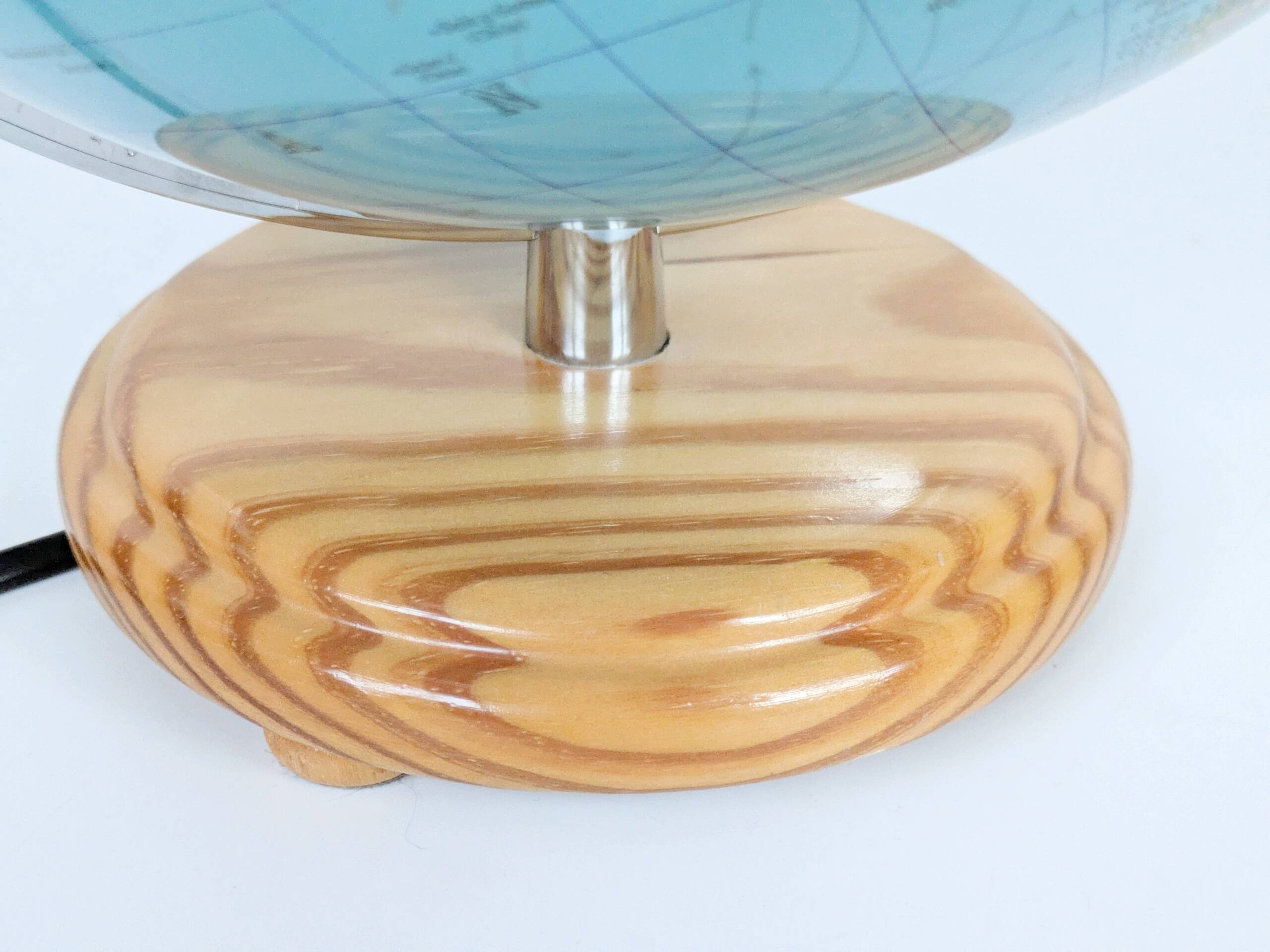 Columbus Duplex illuminated globe on a wooden base, 1980s