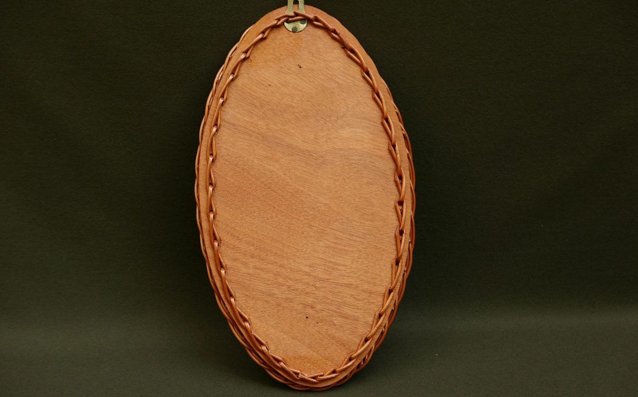 Vintage 39x22cm rattan oval mirror