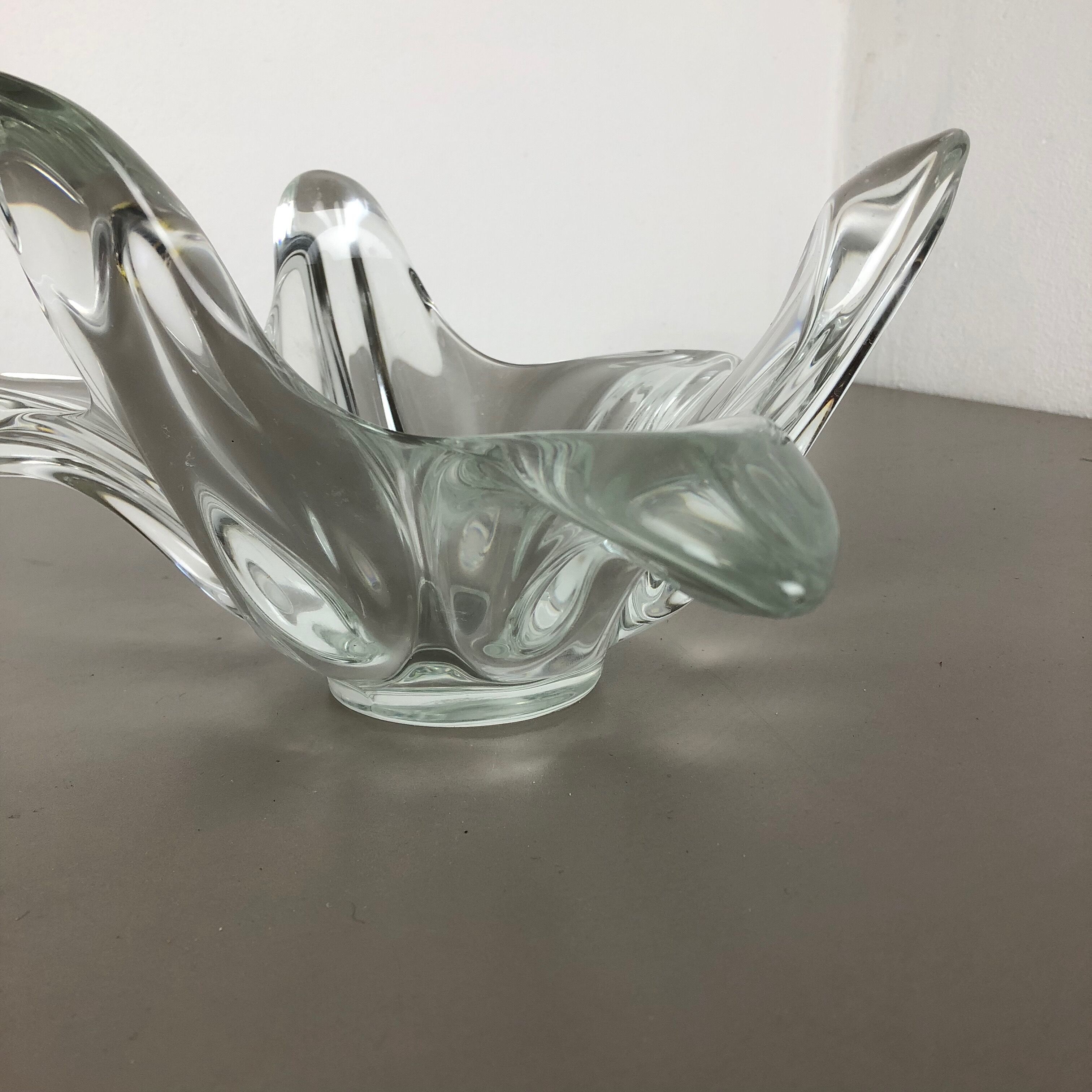 Large French Floral Crystal Glass Shell Bowl by Art Vannes, France, 1970s