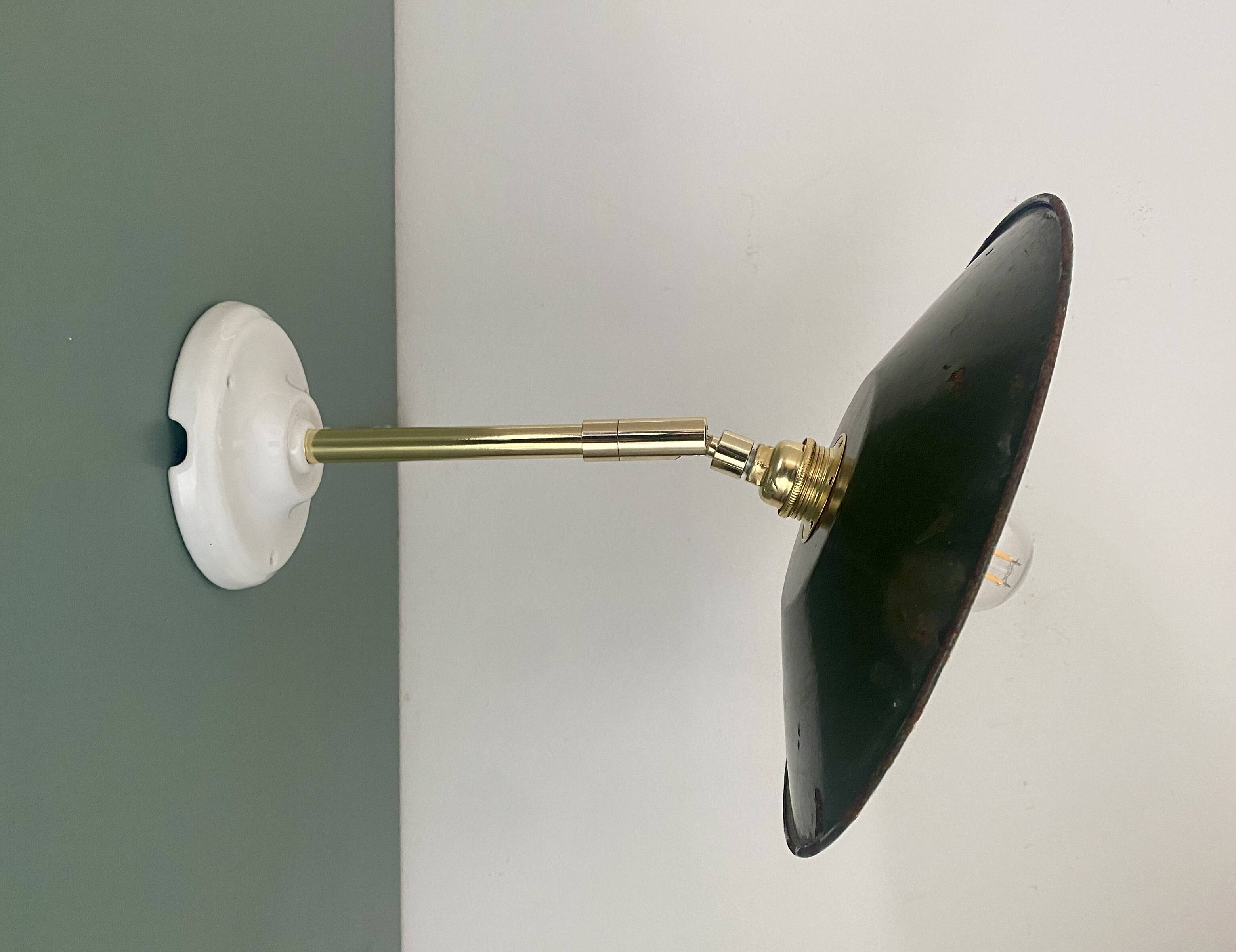 Vintage green enamelled sheet metal wall lamp shade - 3 -