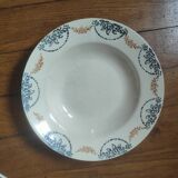 Assiettes en terre de fer Longwy