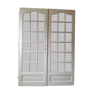 Double old doors small tiles