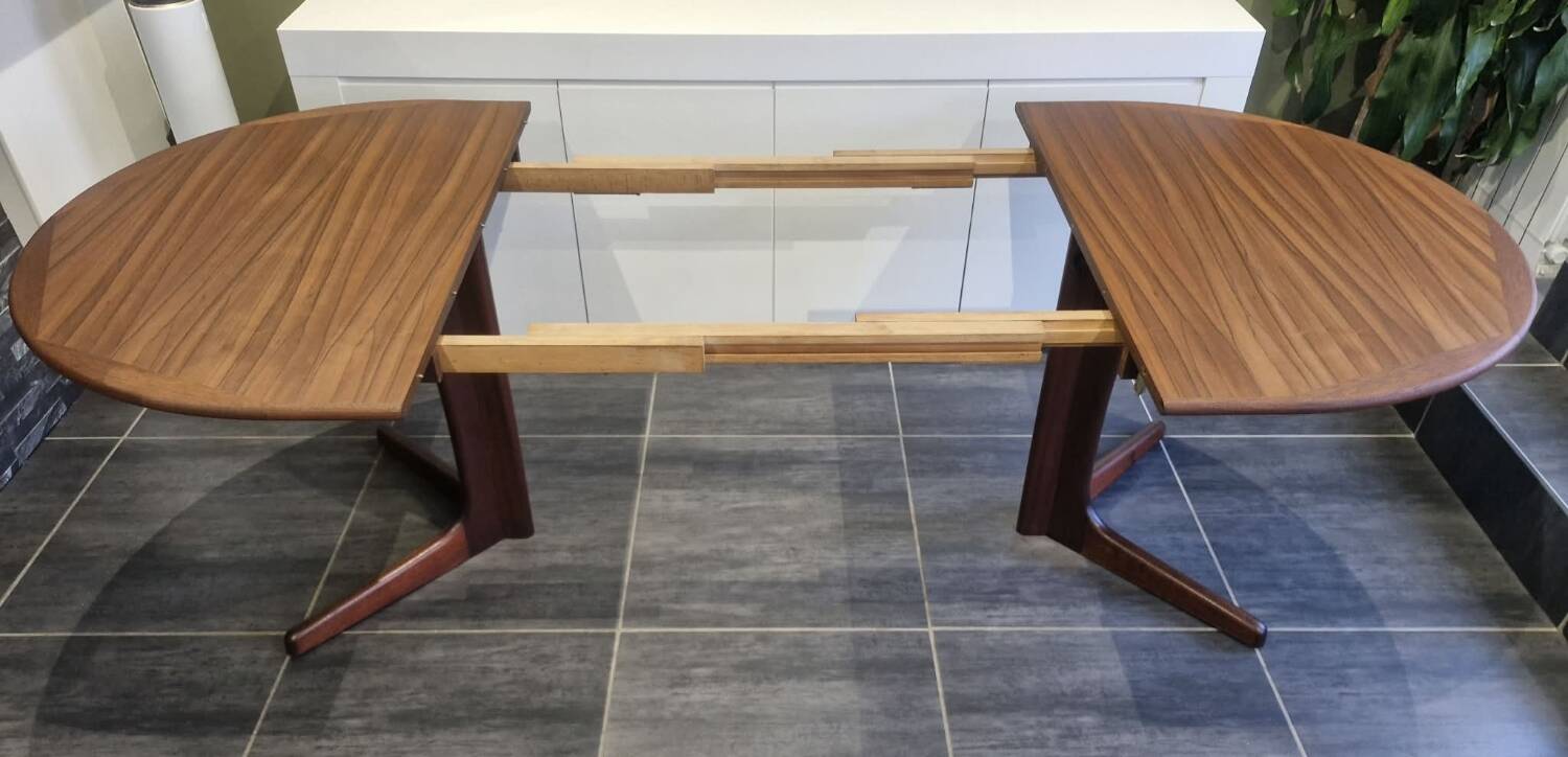 Extendable table Niels Otto Moller, 1960s