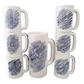 Pitcher and 6 vintage mugs 1950