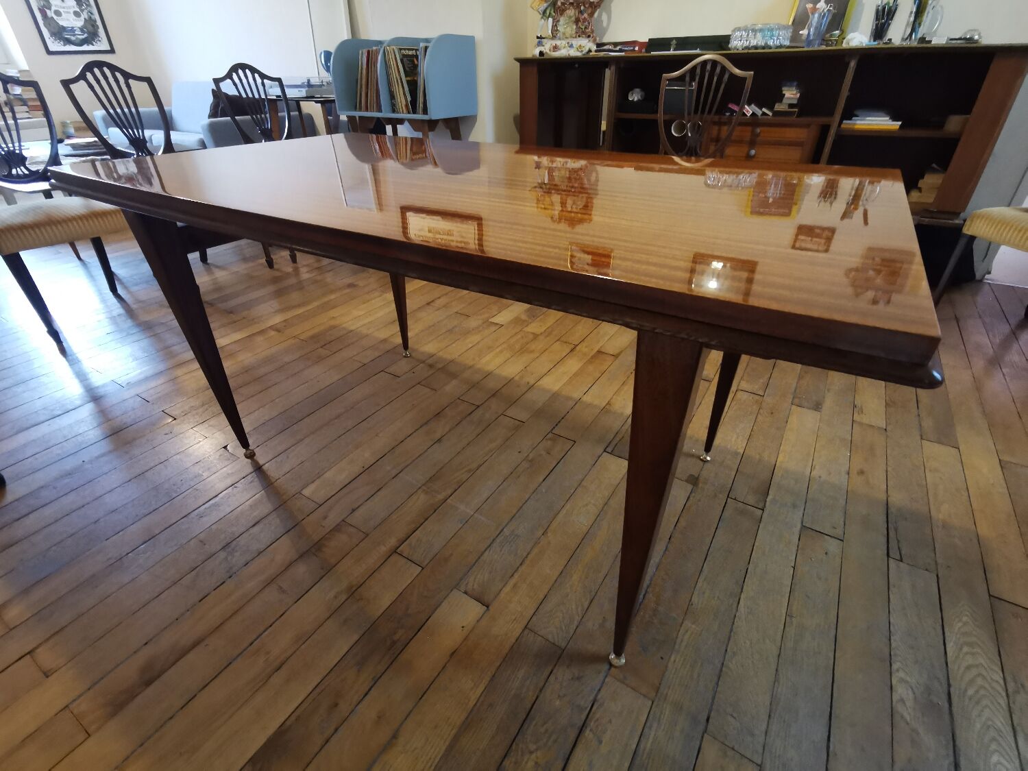 Mahogany dining table varnished year 60