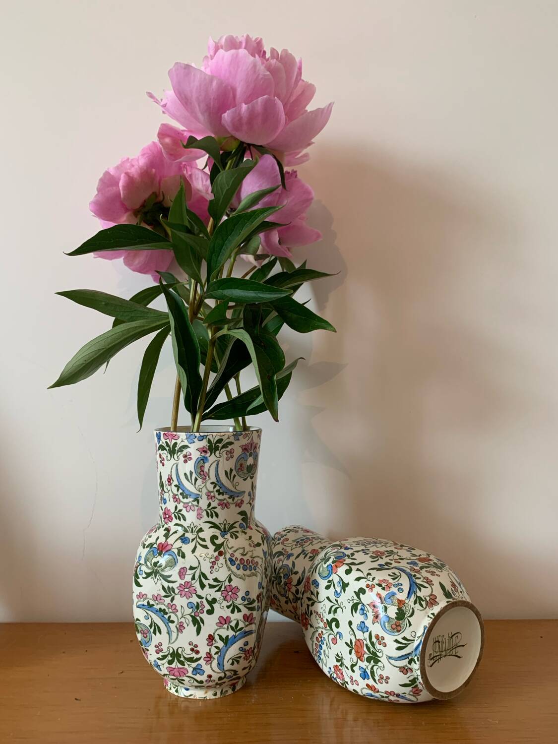 Luneville earthenware pot vases with flower pattern