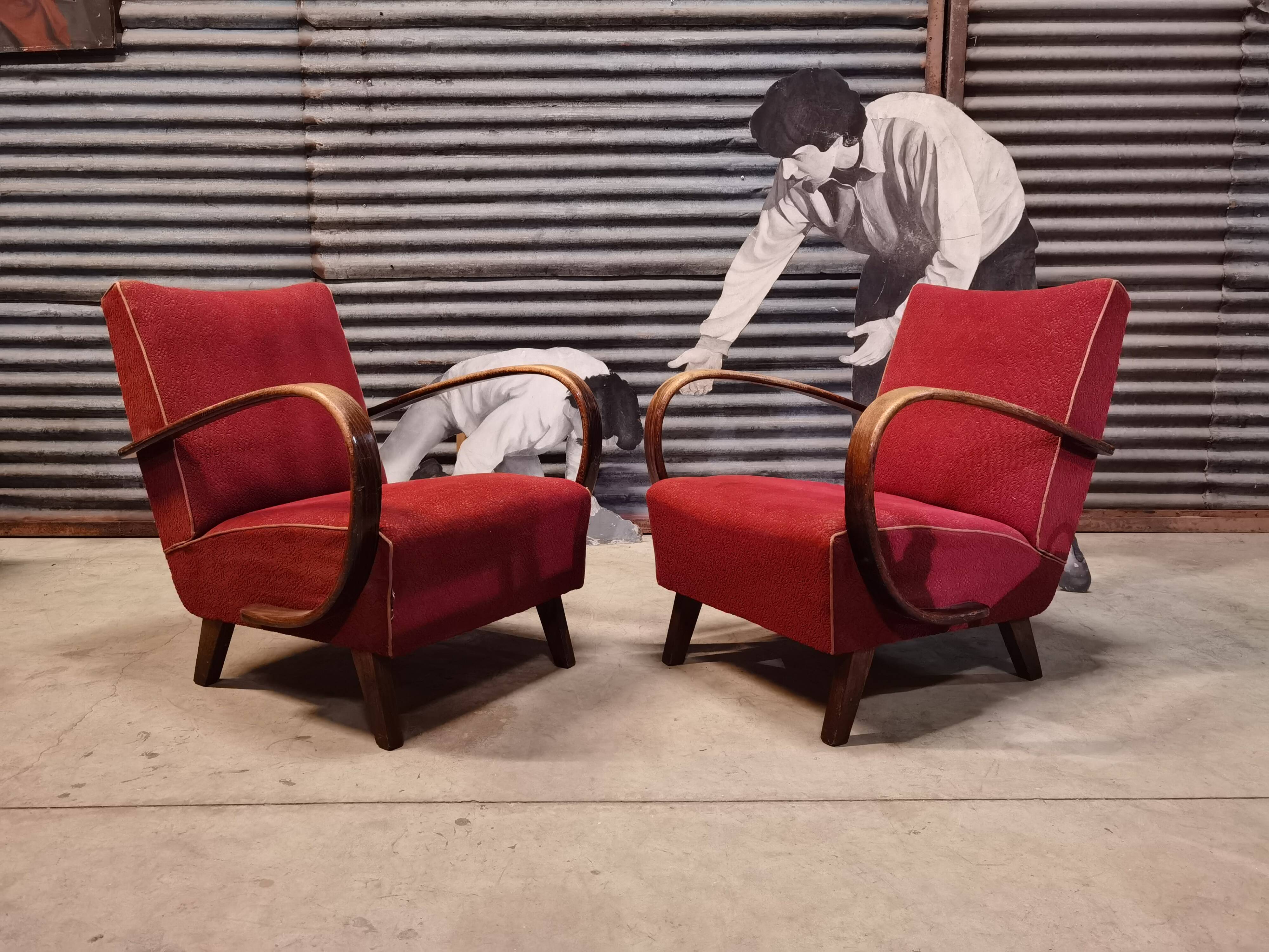 Pair of H 410 armchairs by Jindřich Halabala for Up Zavody