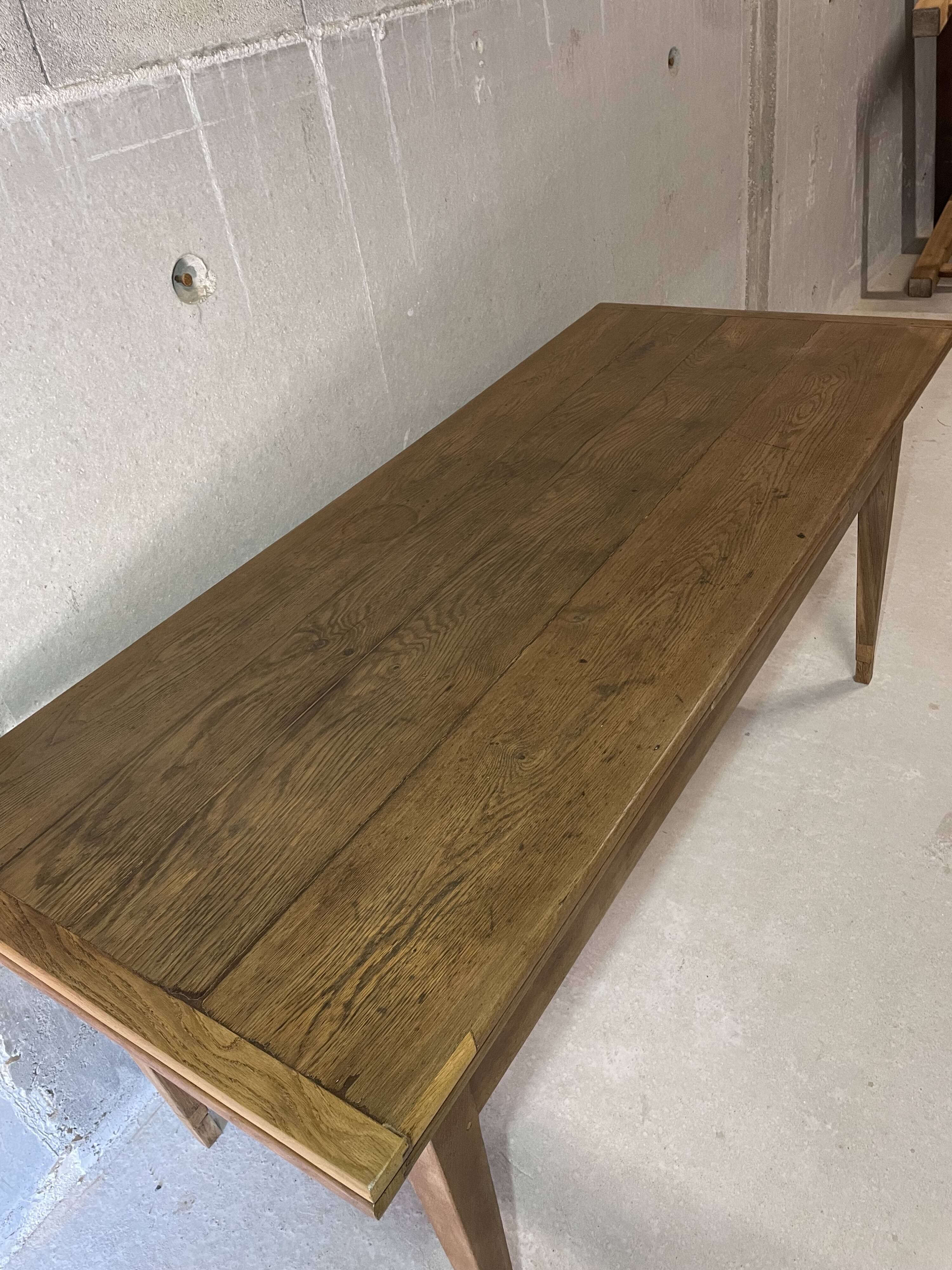 Large extendable wooden dining table – up to 3.41 m – 2 extensions