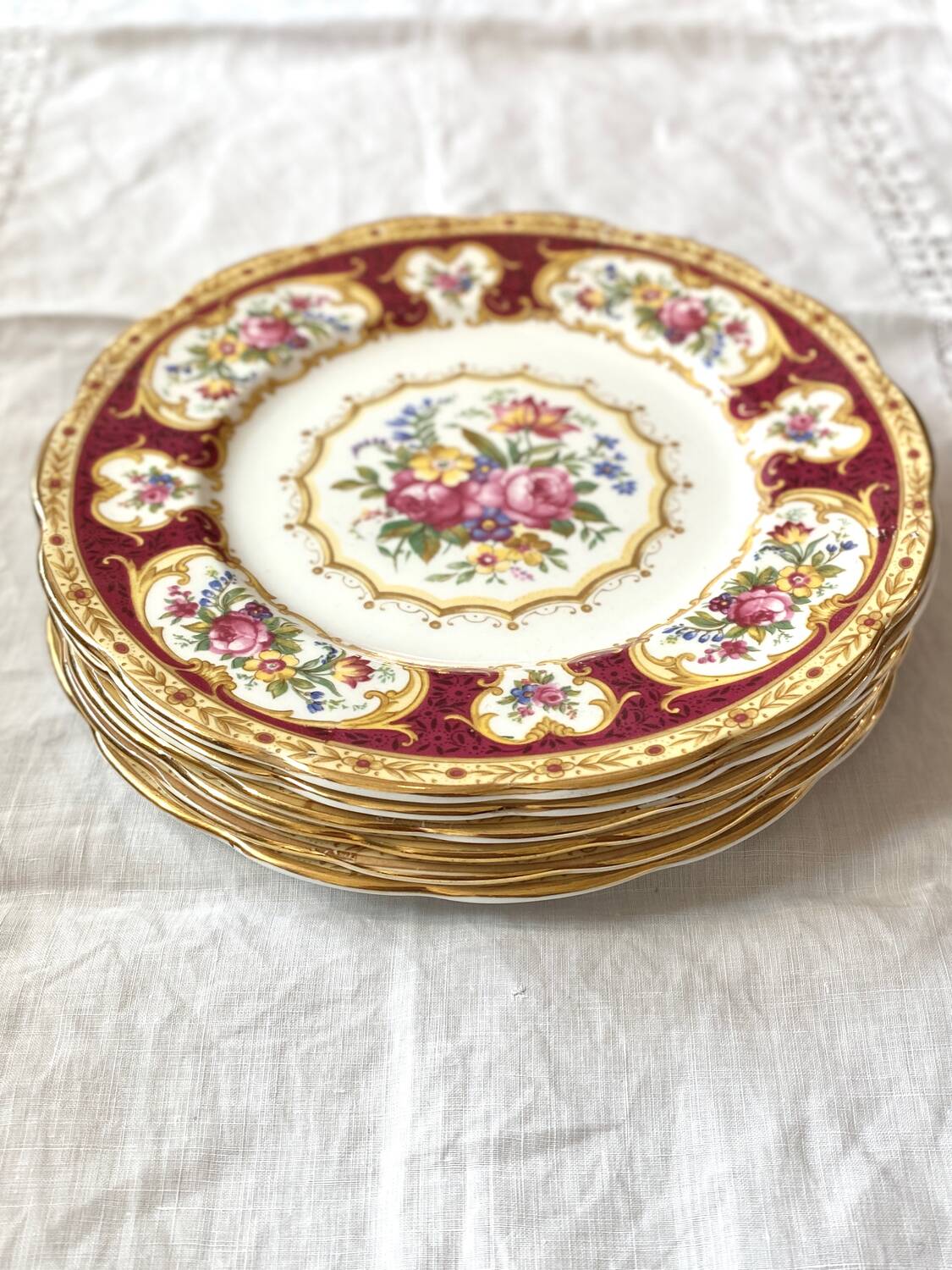 Small plates Royal Albert Lady Hamilton