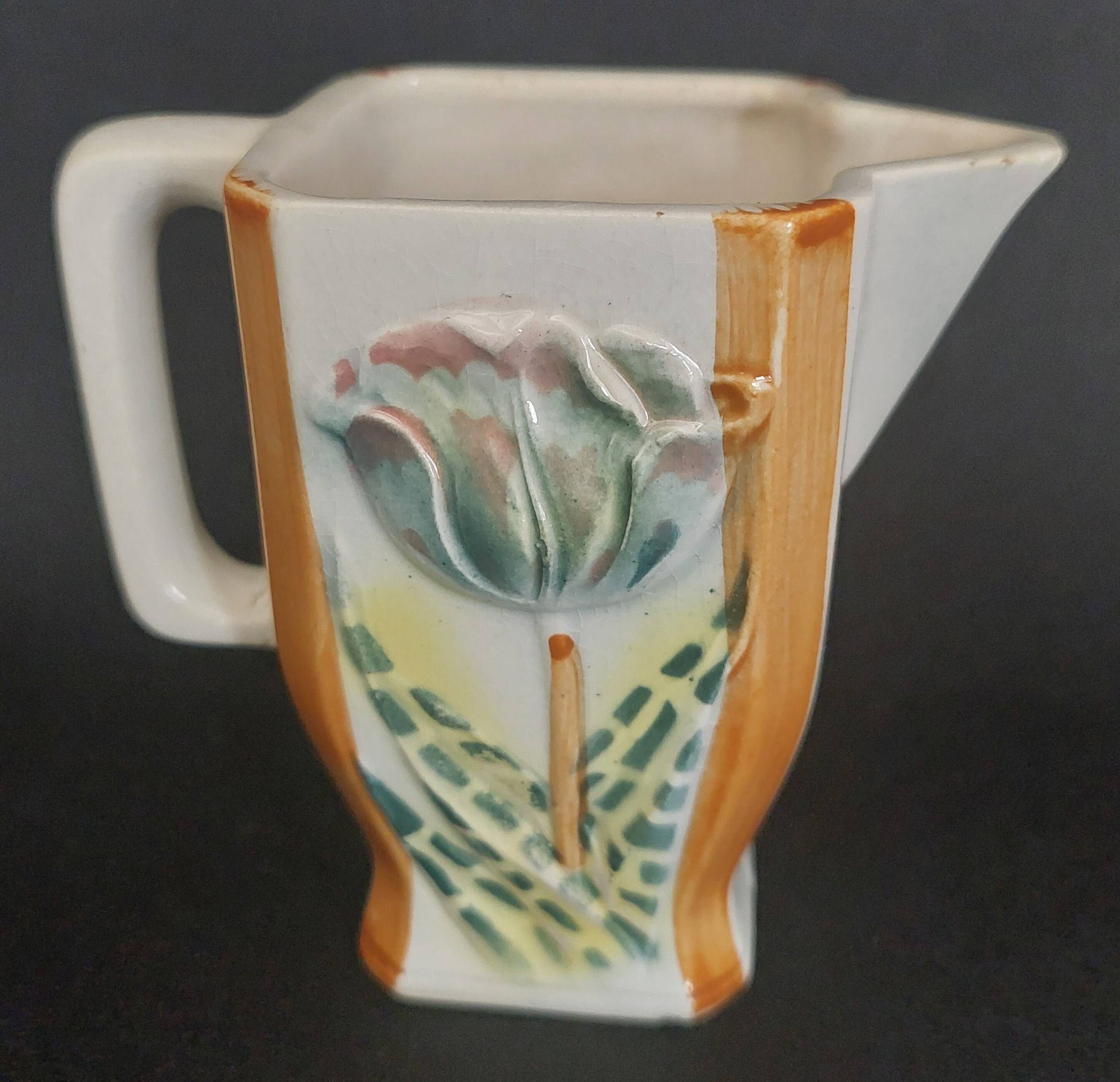 Cream pot in slip from the early 20th century