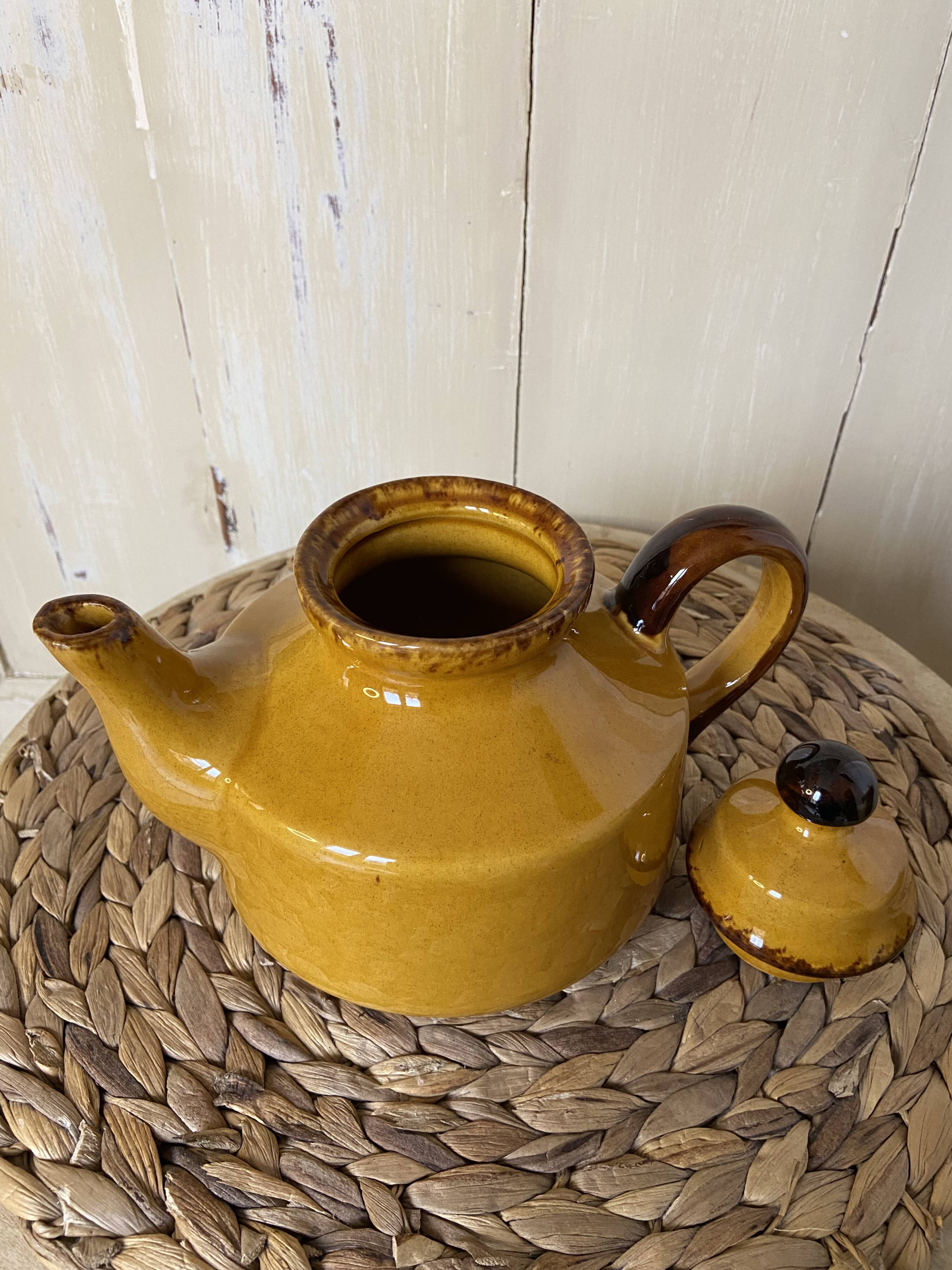 Vintage herbal teapot from the 60s