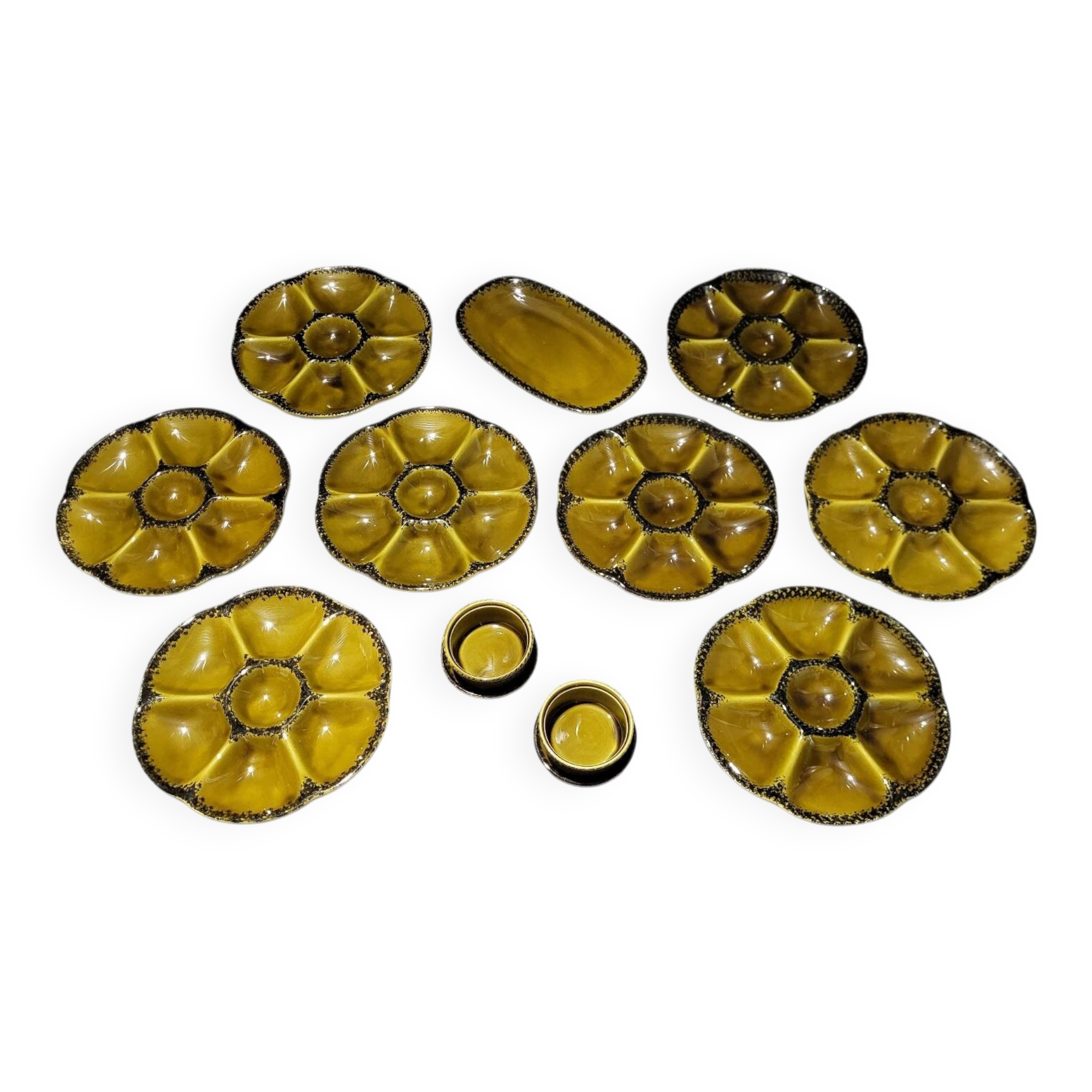 Authentic old vintage oyster set signed Gien France