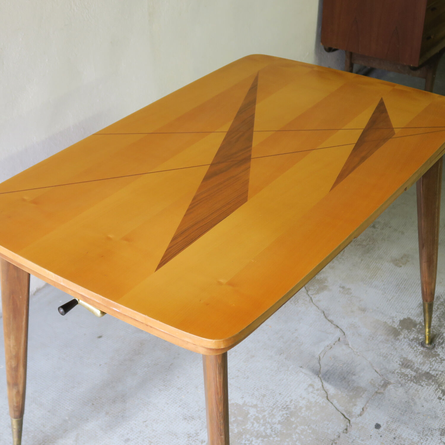 Meal table with extension cords