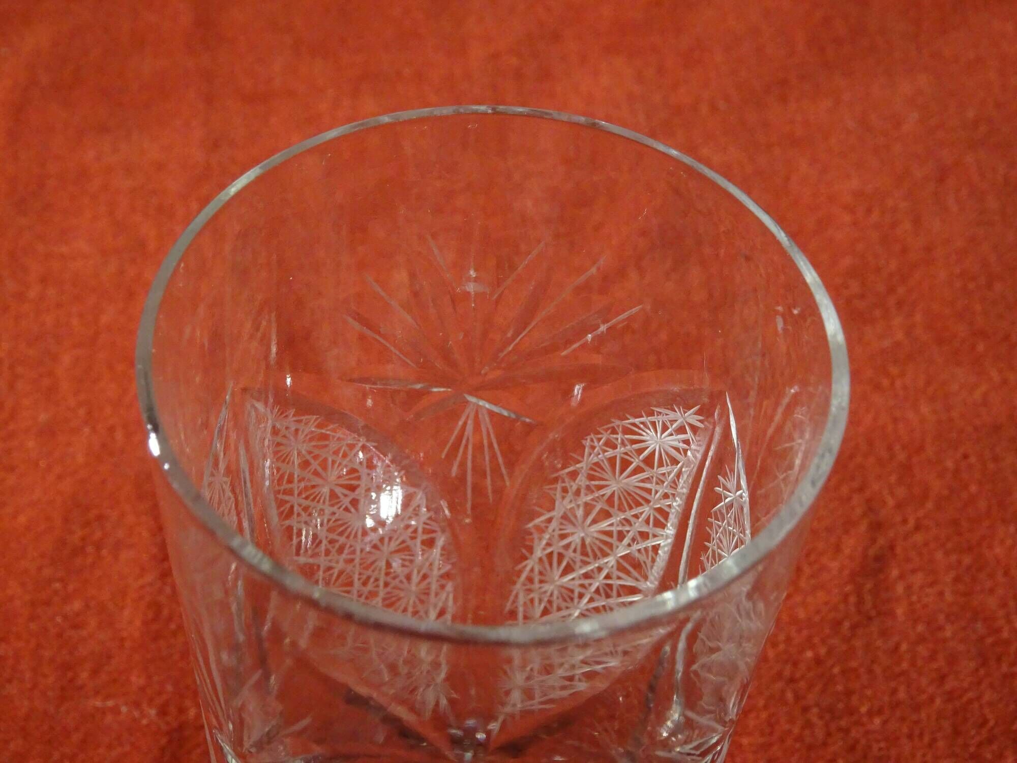 Set de 6 verres à orangeade tumbler en cristal taillé    ht 14,5 cm   ref 197/2