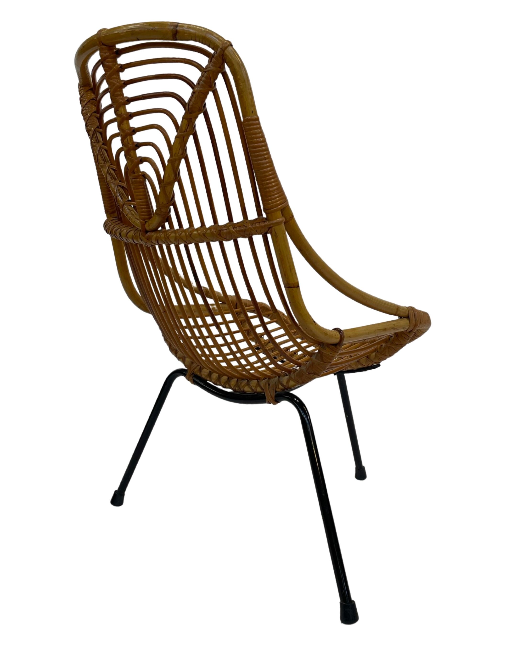 Tripod Rattan easy chair by Dirk van Sliedregt Rohe Noordwolde 1960 in the Netherlands