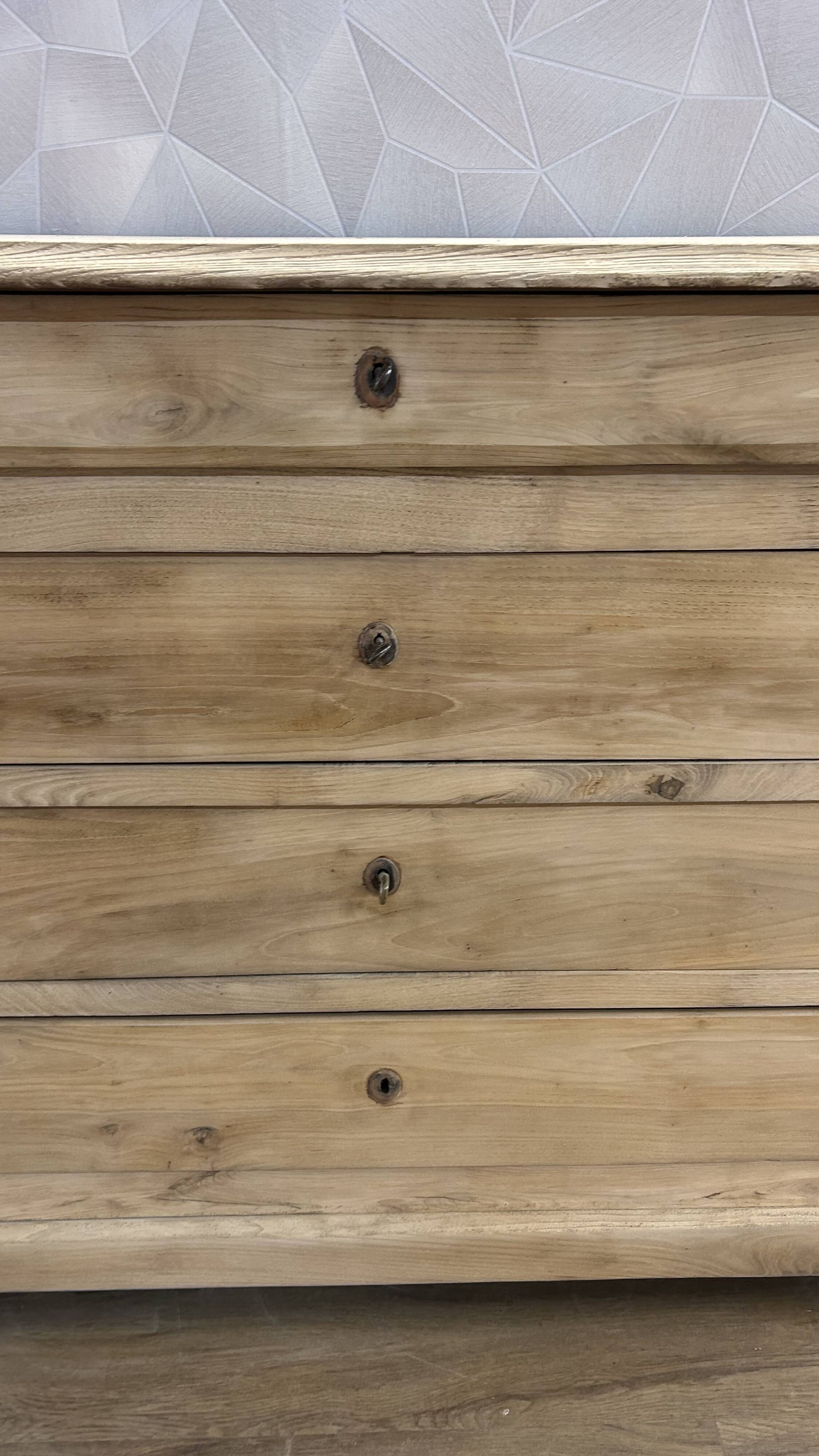 Grande commode ancienne bois massif aérogommé