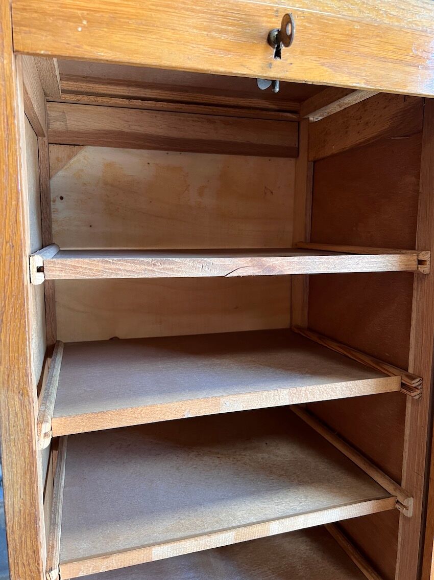 Meuble classeur double rideau vintage en chêne clair - Années 50