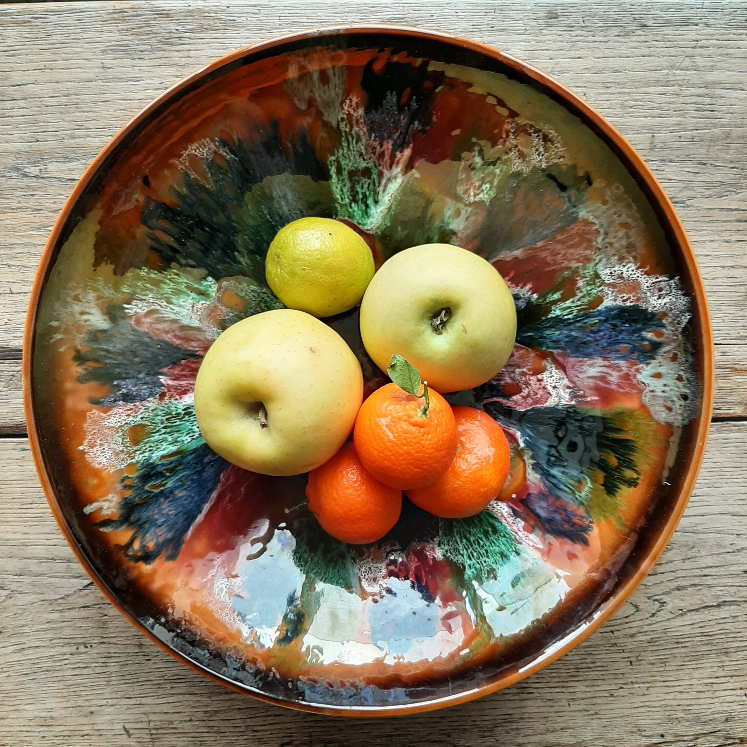 Ceramic fruit cup