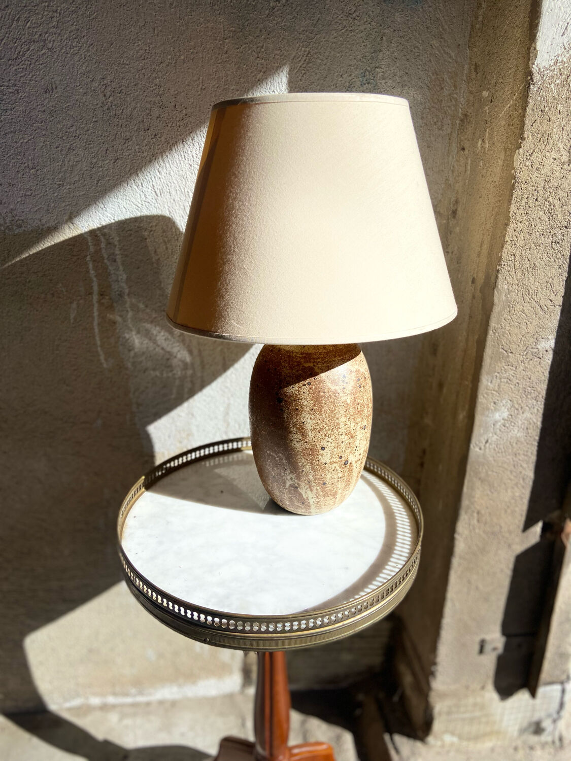 Stoneware foot lamp