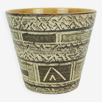 1950s plant pot abstract sgraffito decor shades of brown and beigt