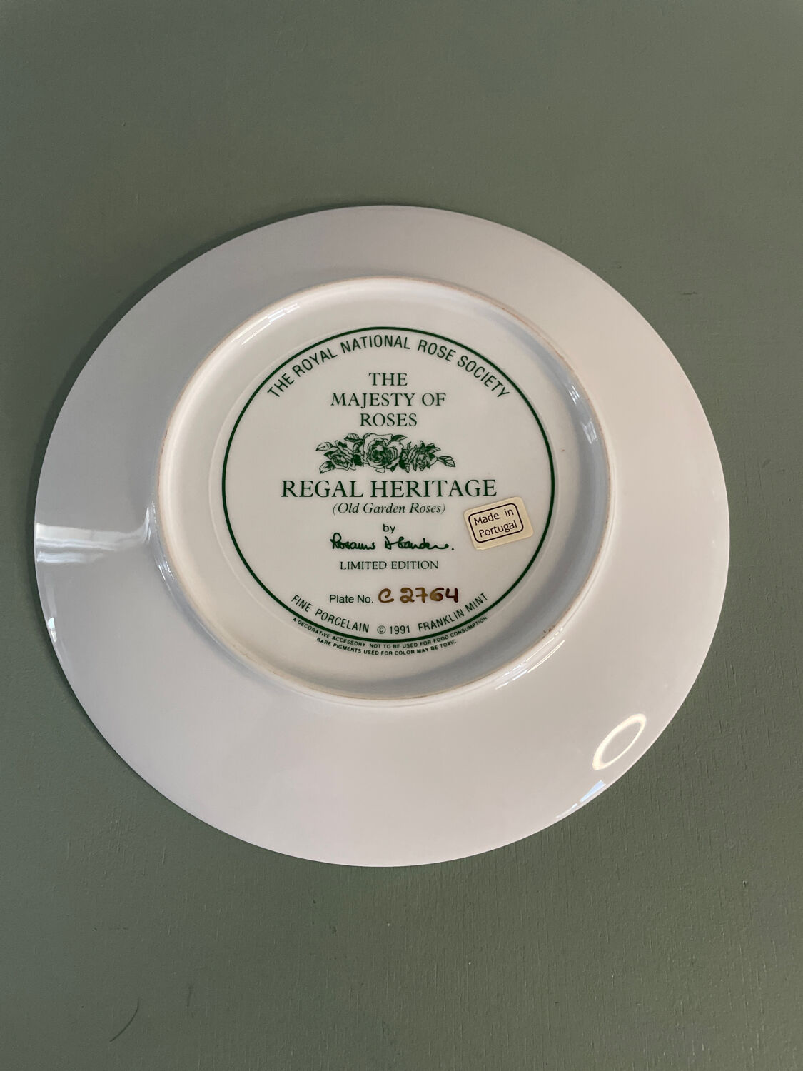 Assiette décorative Franklin Mint à décor de fleurs