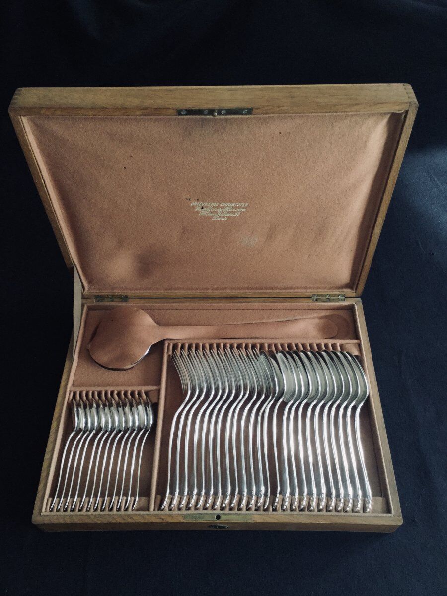 Housewife 37 pieces Christofle model Directoire Rat tail