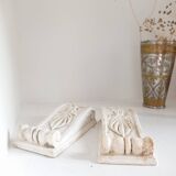 Set of 2 decorative plaster ornaments