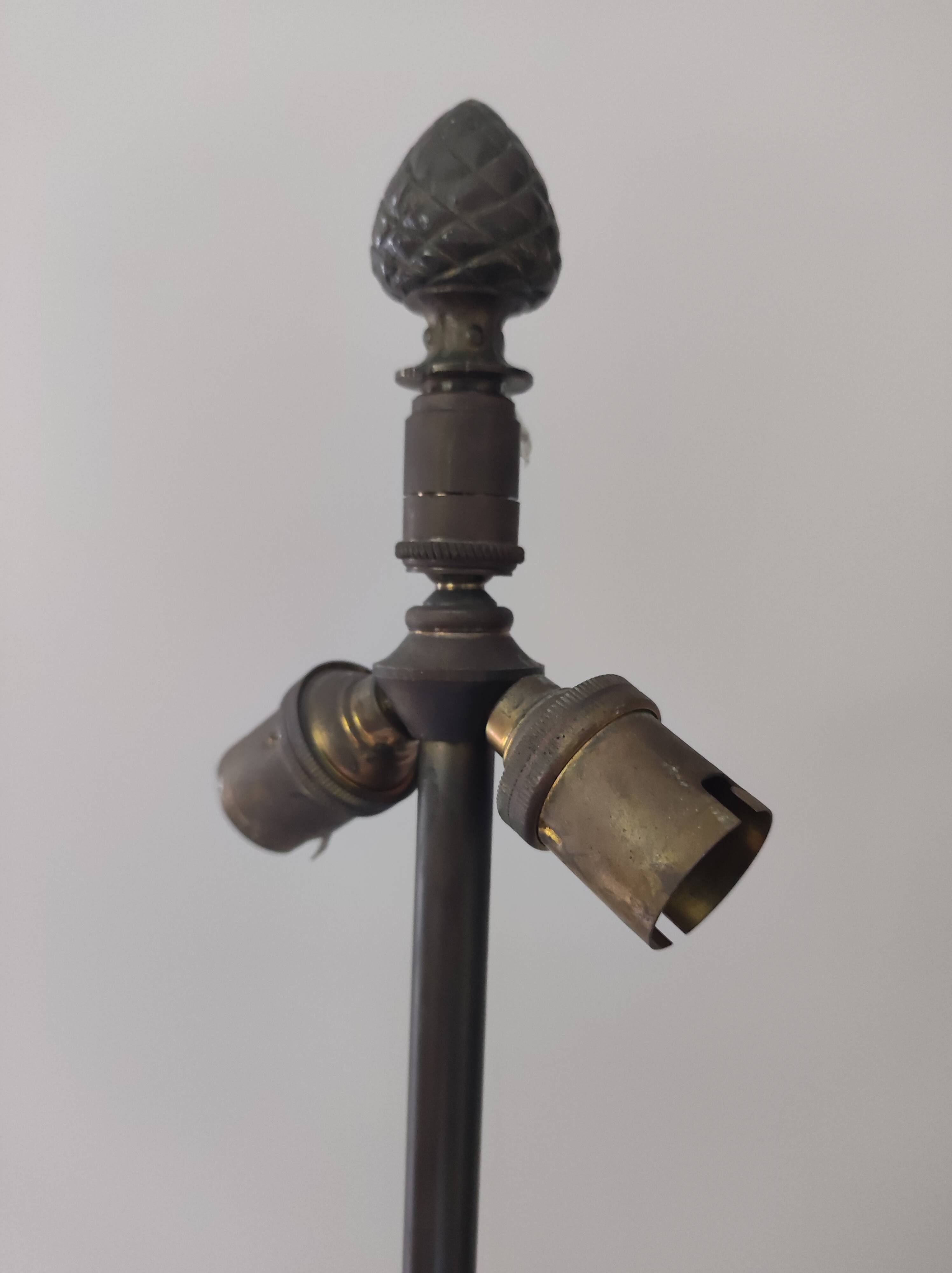 Corinthian column style hot water bottle lamp foot