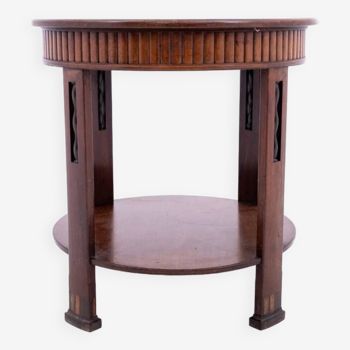 Table with a round top by H. Pander & Zonen, the Netherlands, 1920s-30s.