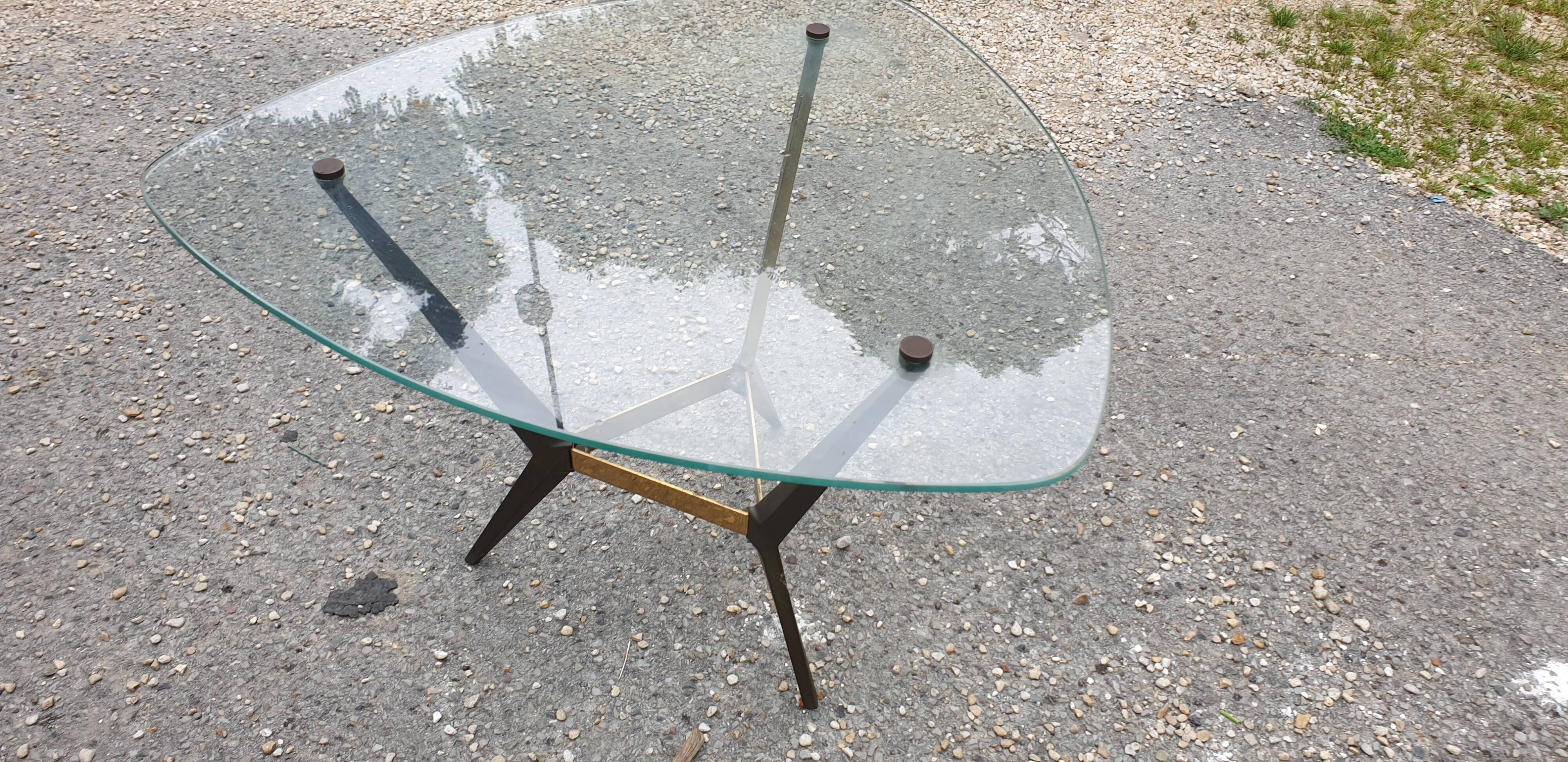 Tripod coffee table year 50