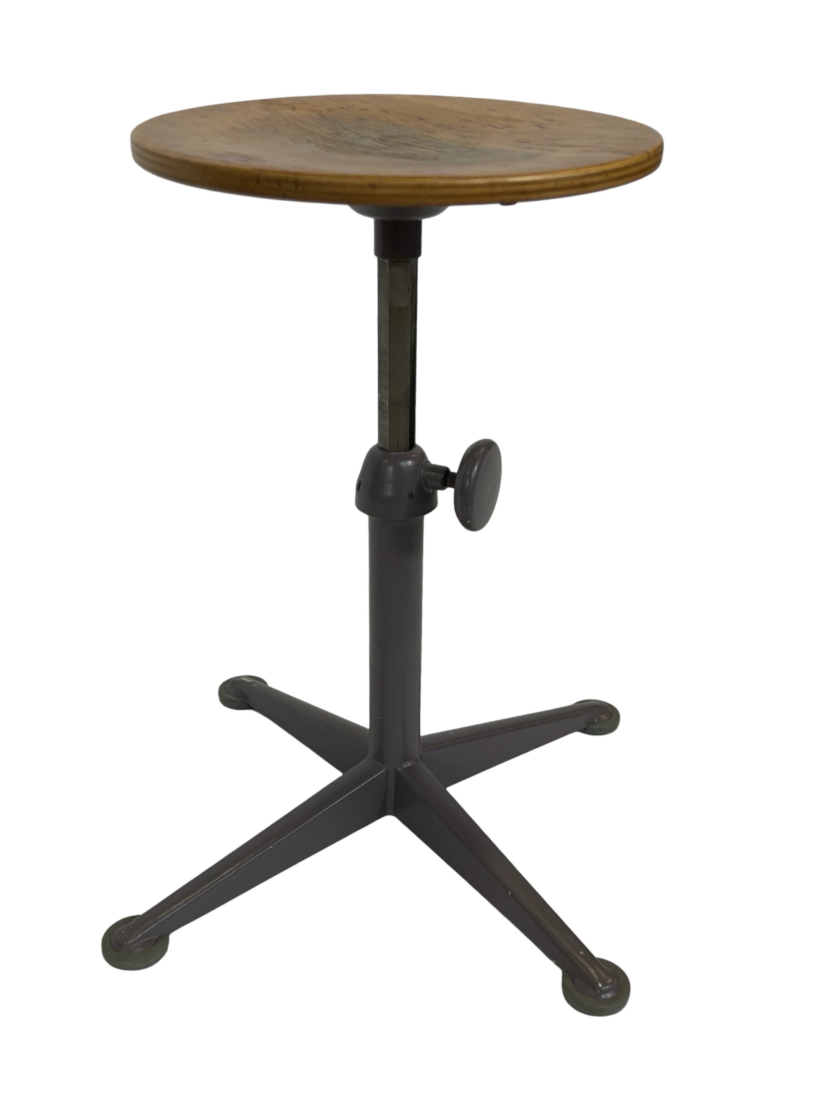 Vintage  Friso Kramer stool working chair by for Ahrend de Cirkel