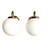 2 wall lamps in gilded metal and white opaline