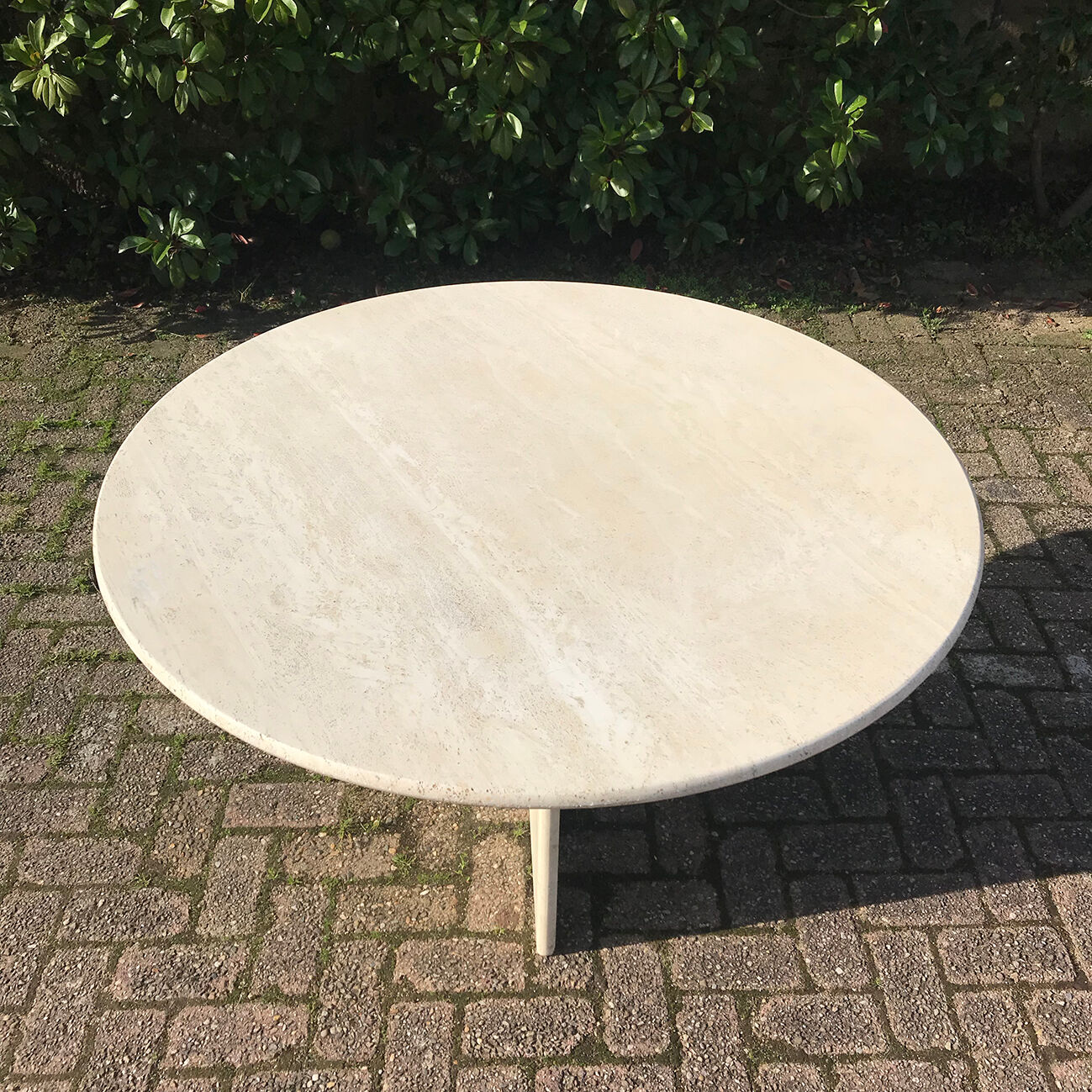 Italian travertine dining table 1970s
