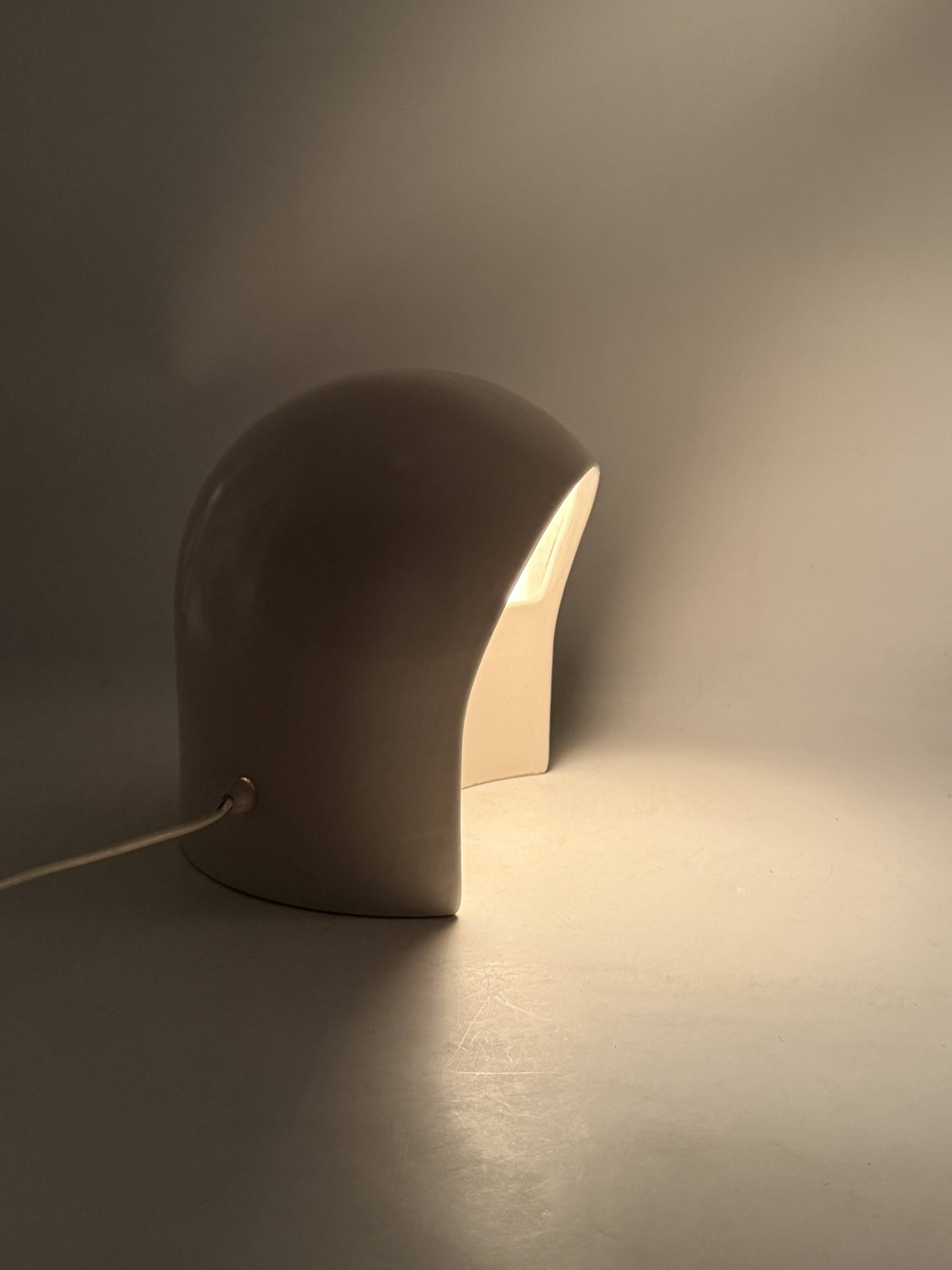 Organic white ceramic table lamp, Italy 1970