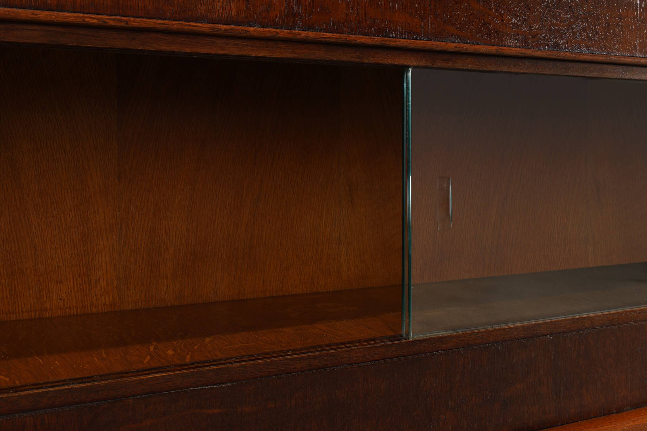 Ensemble of 2 Art Deco Counters and 1 cabinet attr. to De Coene, Belgium,19