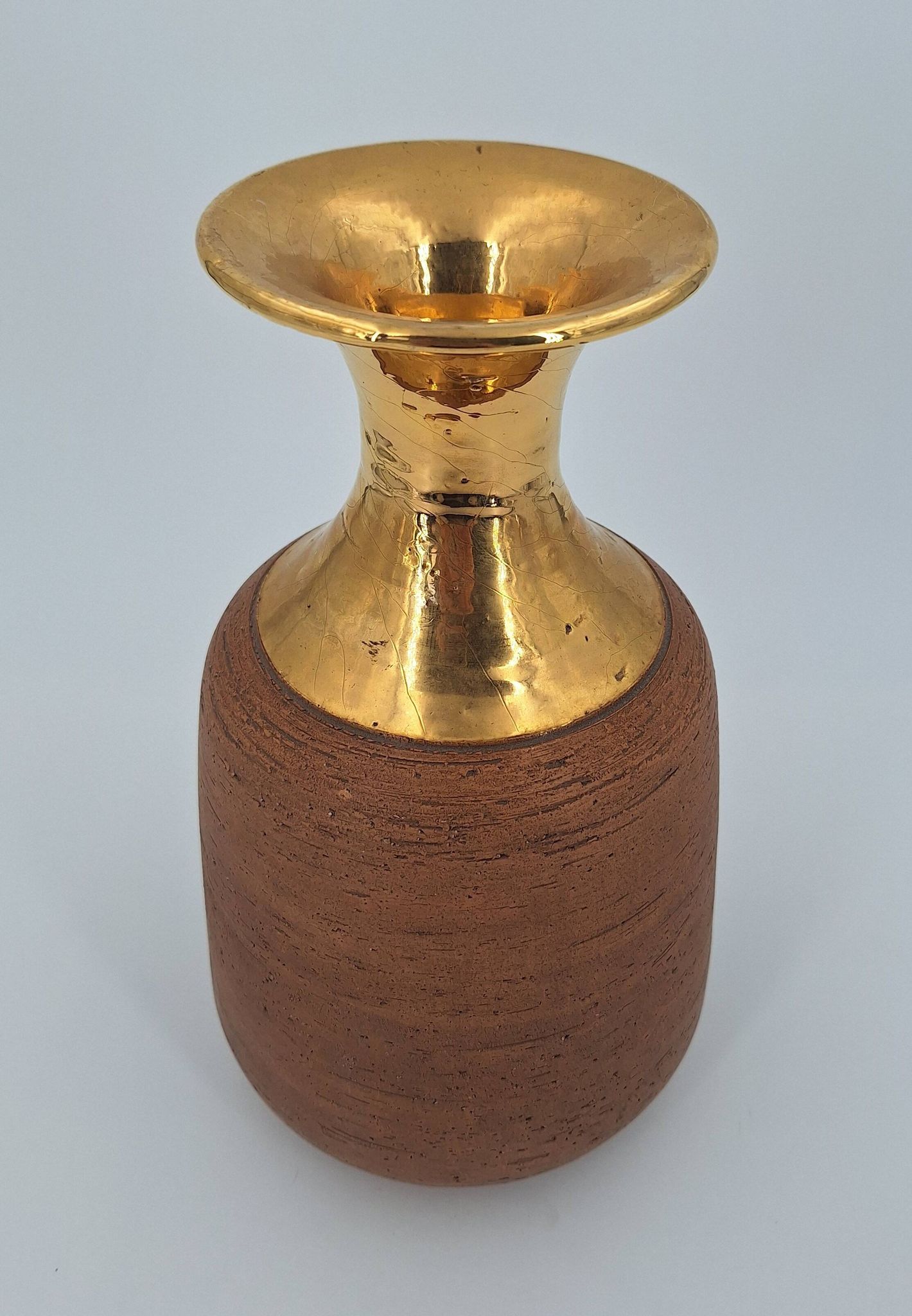 Vase en grès chamotté brut émaillé d'or, Italie, Bitossi pour Raymor, circa 1960/1970