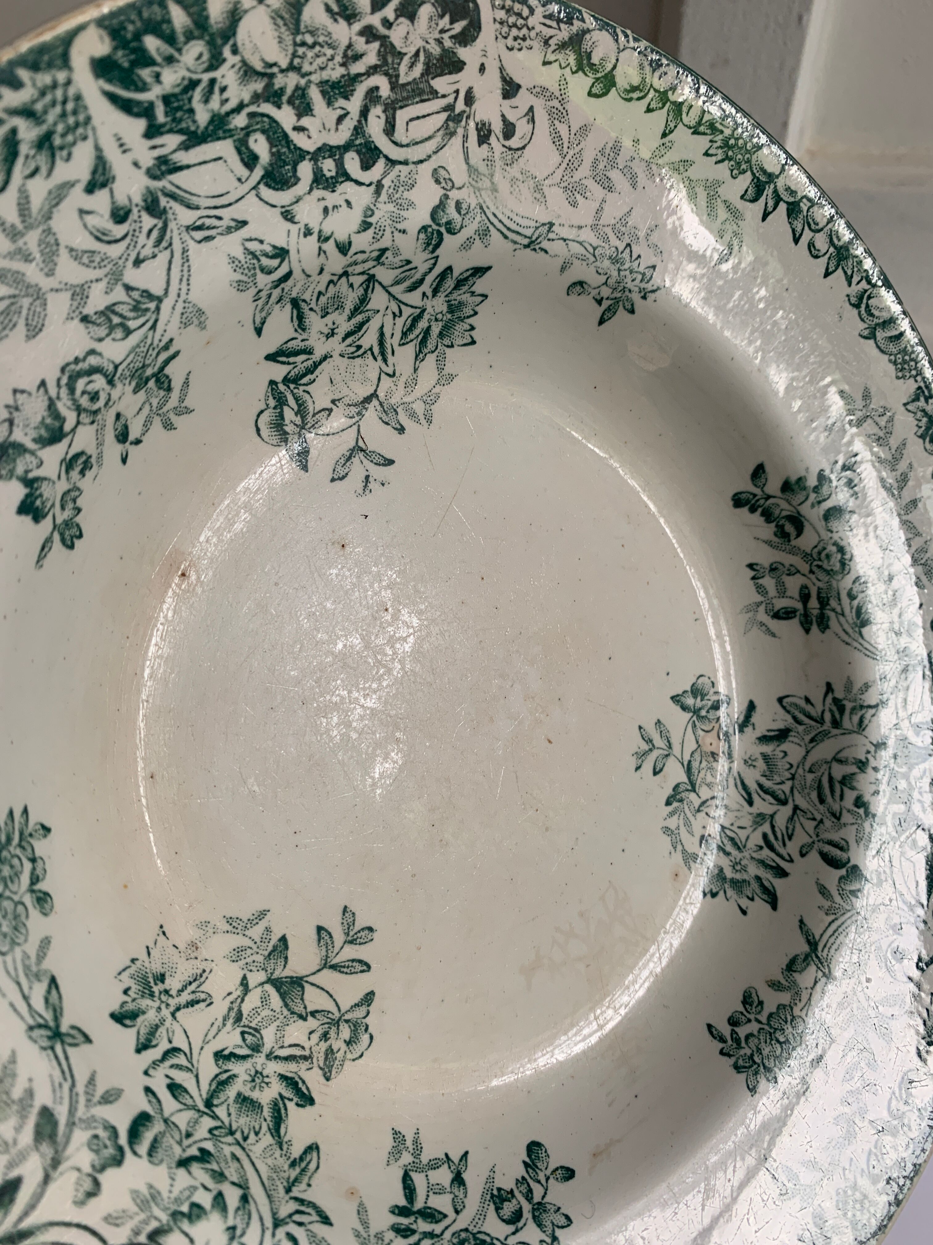 Assiette Saint Amand Terre de fer