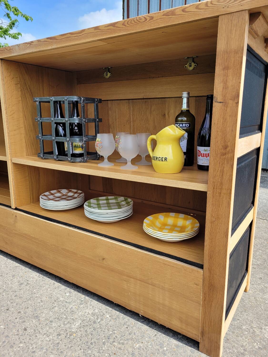 Refurbished counter/bar