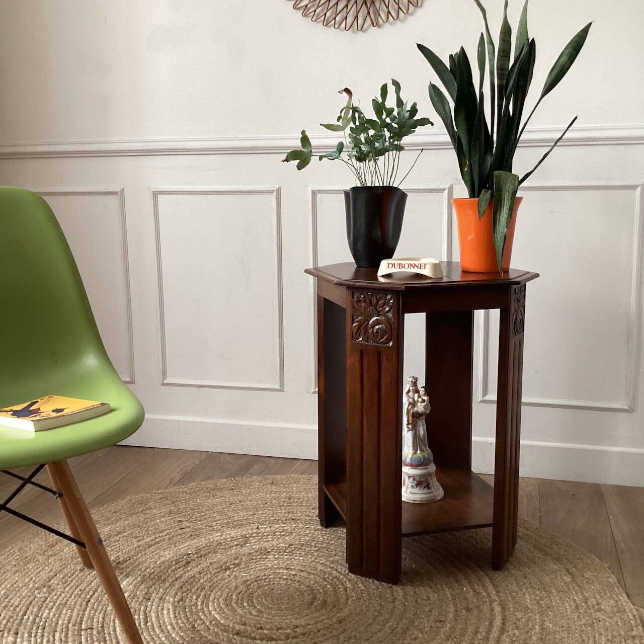 Art deco pedestal table