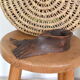 Cendrier pied en bois sculpté