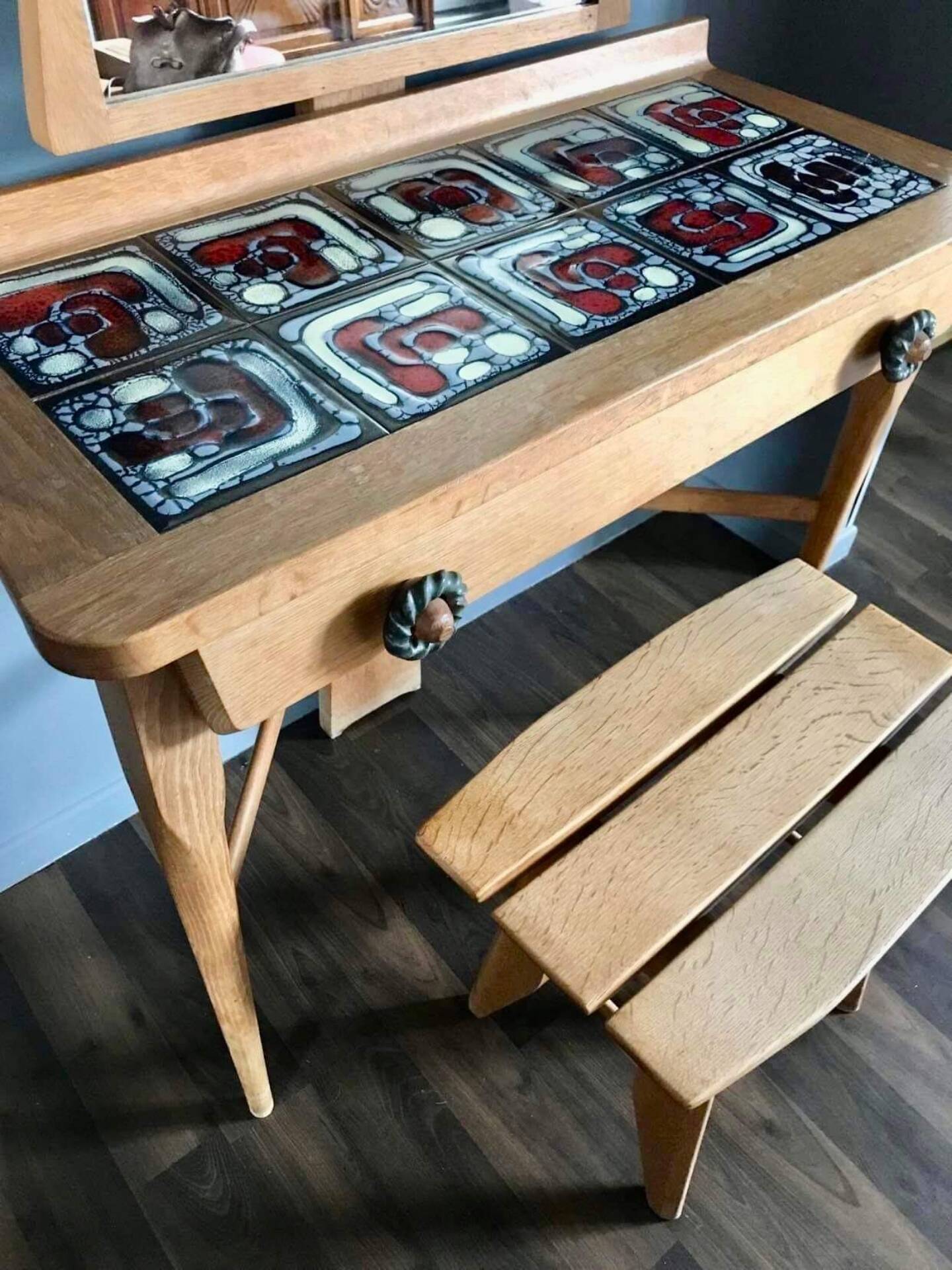 Coiffeuse et son siège par Guillerme et Chambron, Votre Maison