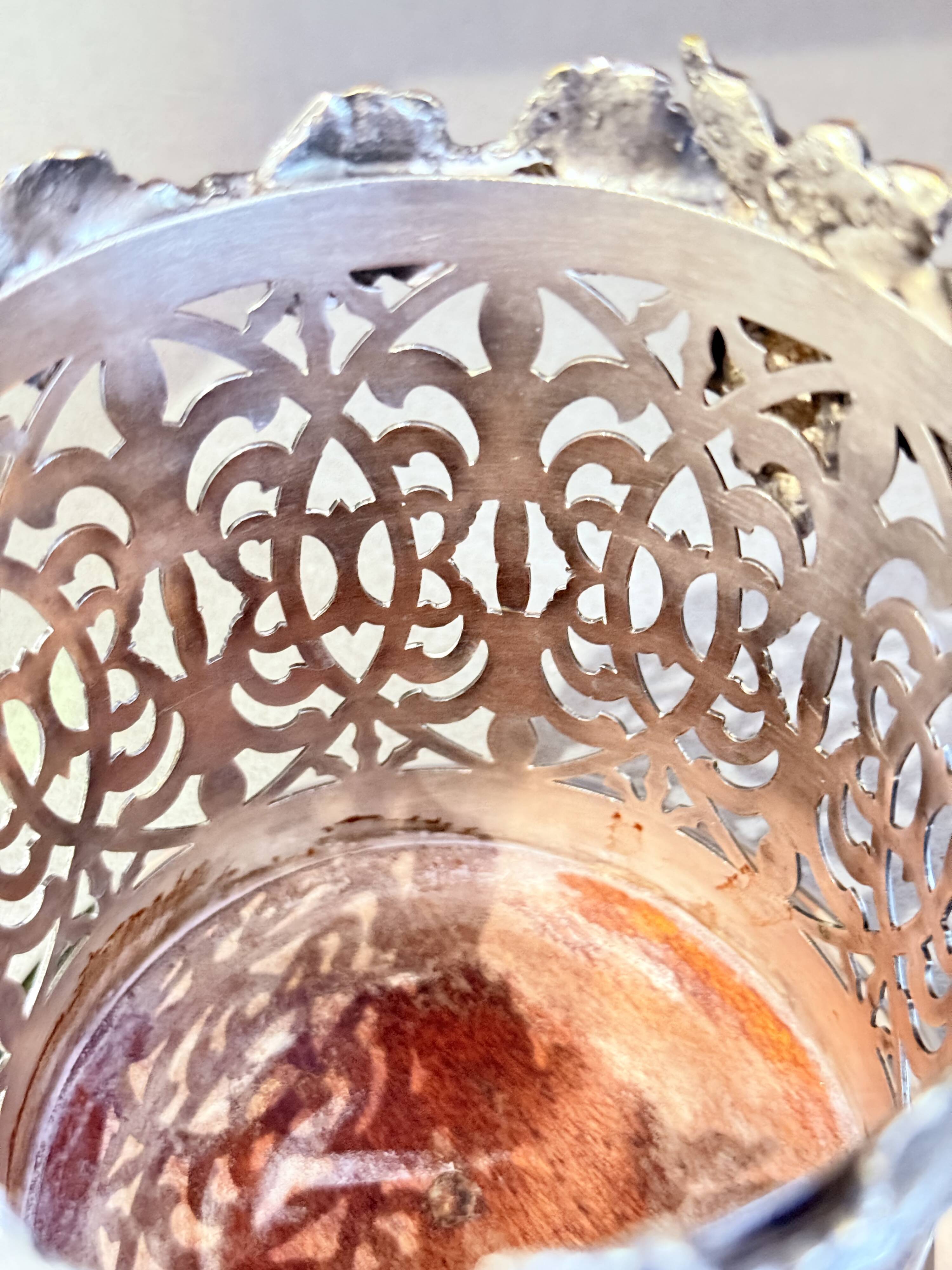 Pair of Silver-Plated Wine Bottle Coasters with Grape Vine Decoration Tableware