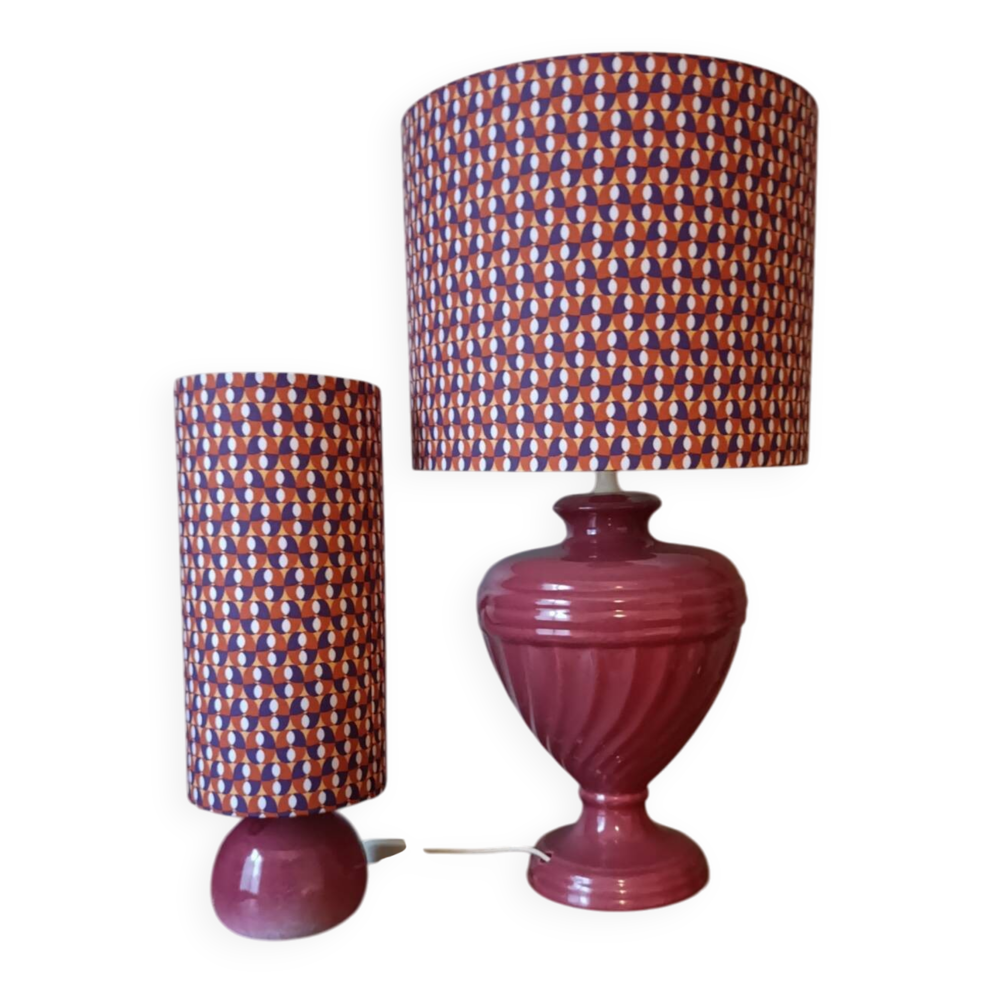 Duo lamp with raspberry ceramic base and vintage print lampshade