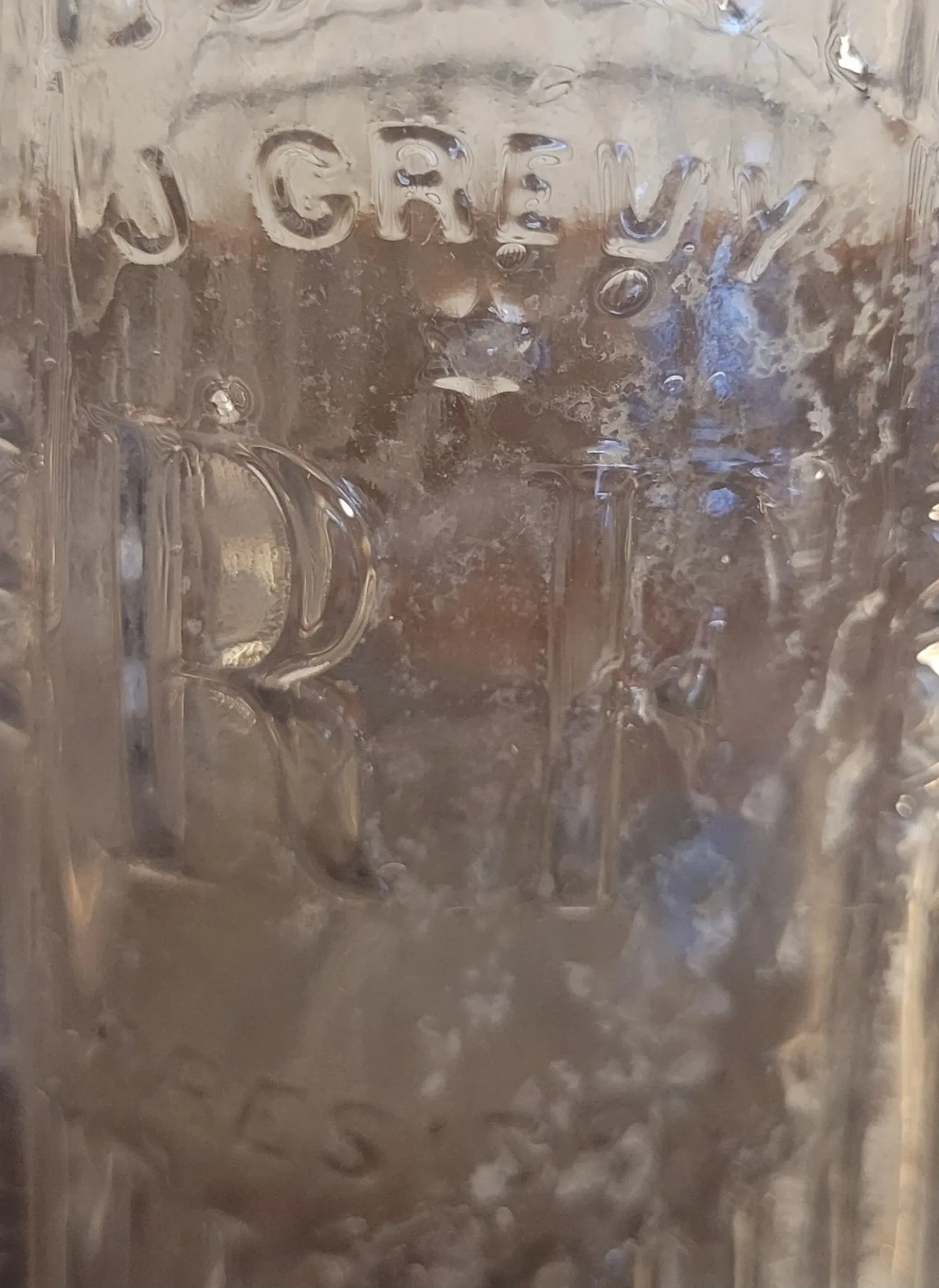 Carafe Jules Grevy 1879 fait main, verre moulé.