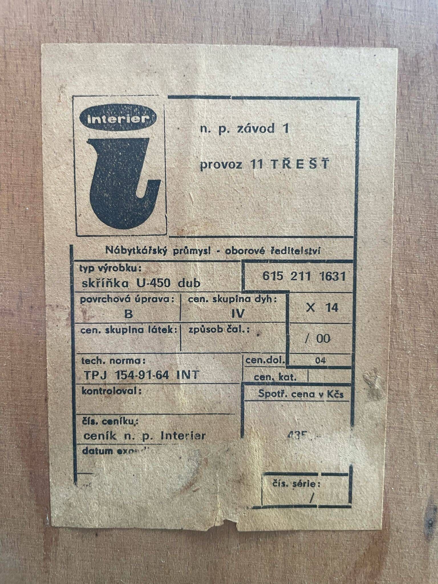 Meuble U-450 en Chêne par Jiří Jiroutek pour Interiér Praha, Tchécoslovaquie, 1