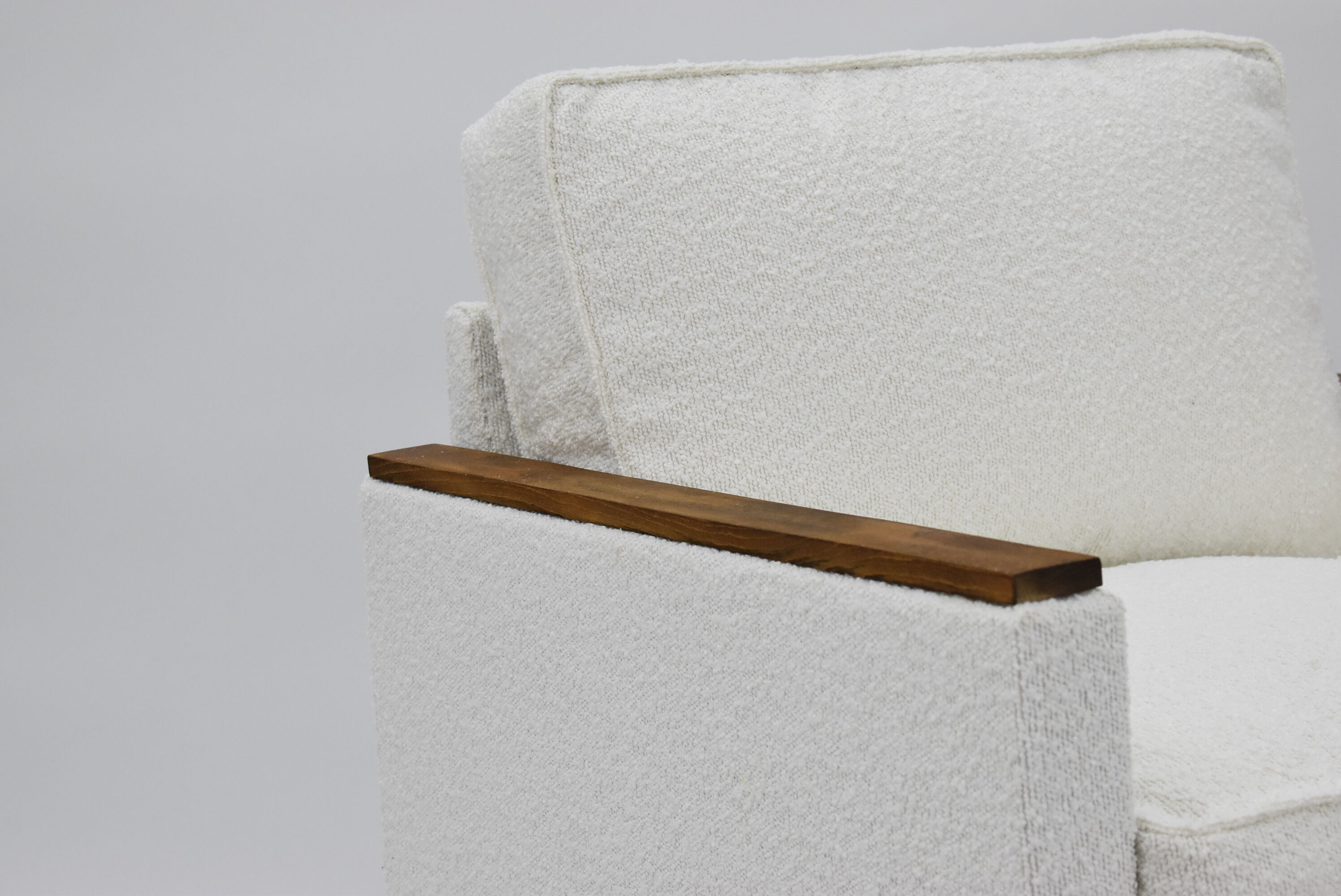 Fauteuil cube original des années 70, entièrement restauré, bouclé blanc