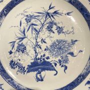 Grand plat en porcelaine Compagnie des Indes XVIIIème