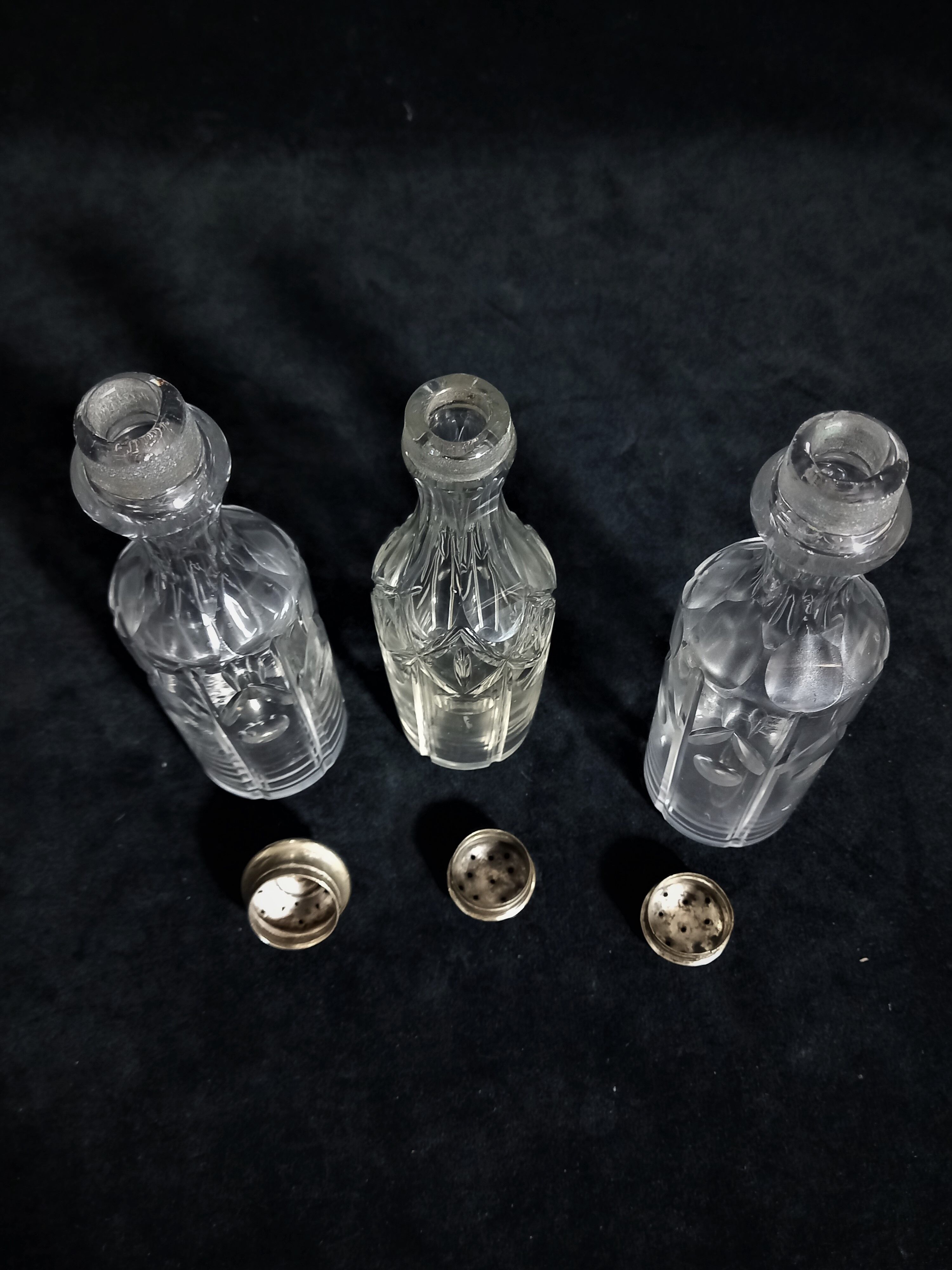 Neoclassical Style Condiment Service (Six Pieces)